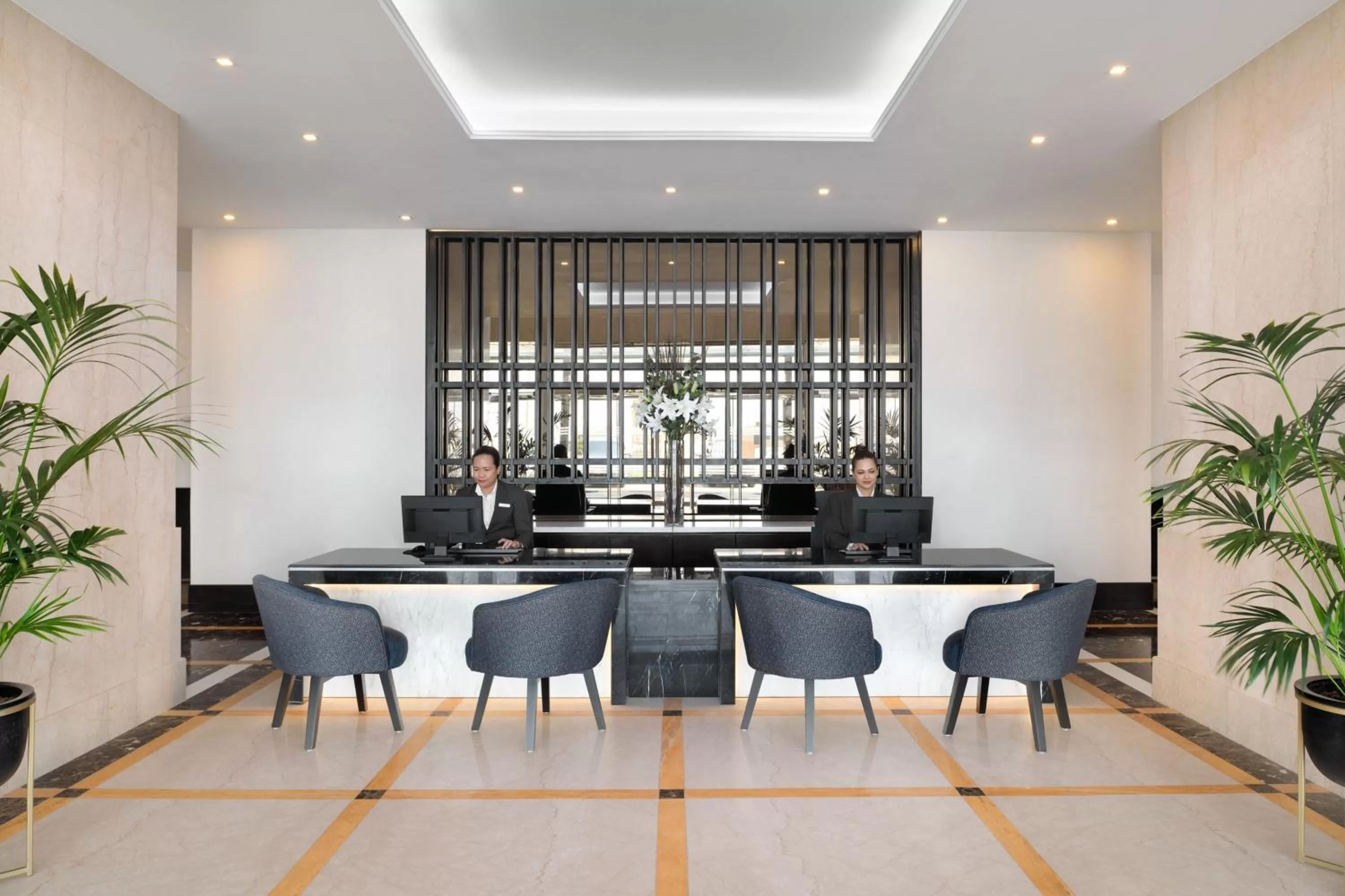 Lobby or reception in Marriott Executive Apartments Manama, Bahrain