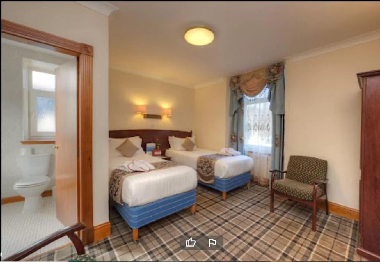 Bedroom, Bed in Muthu Alexandra Hotel