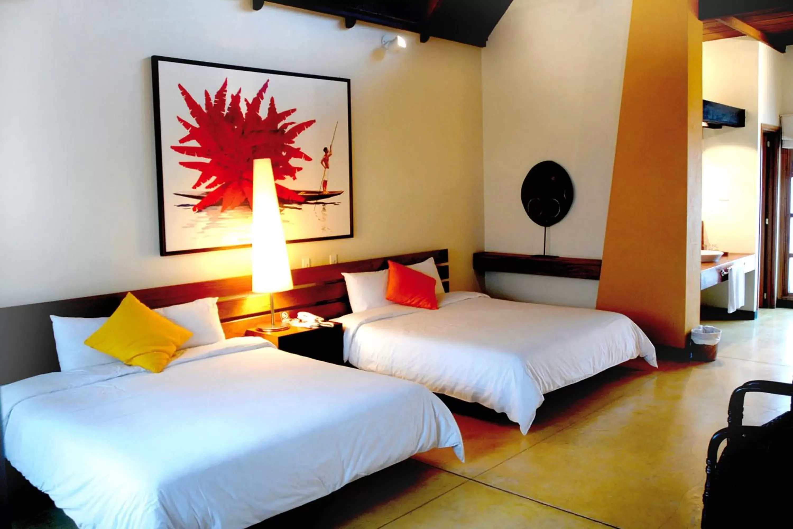 Photo of the whole room, Bed in Decameron Decalodge Ticuna
