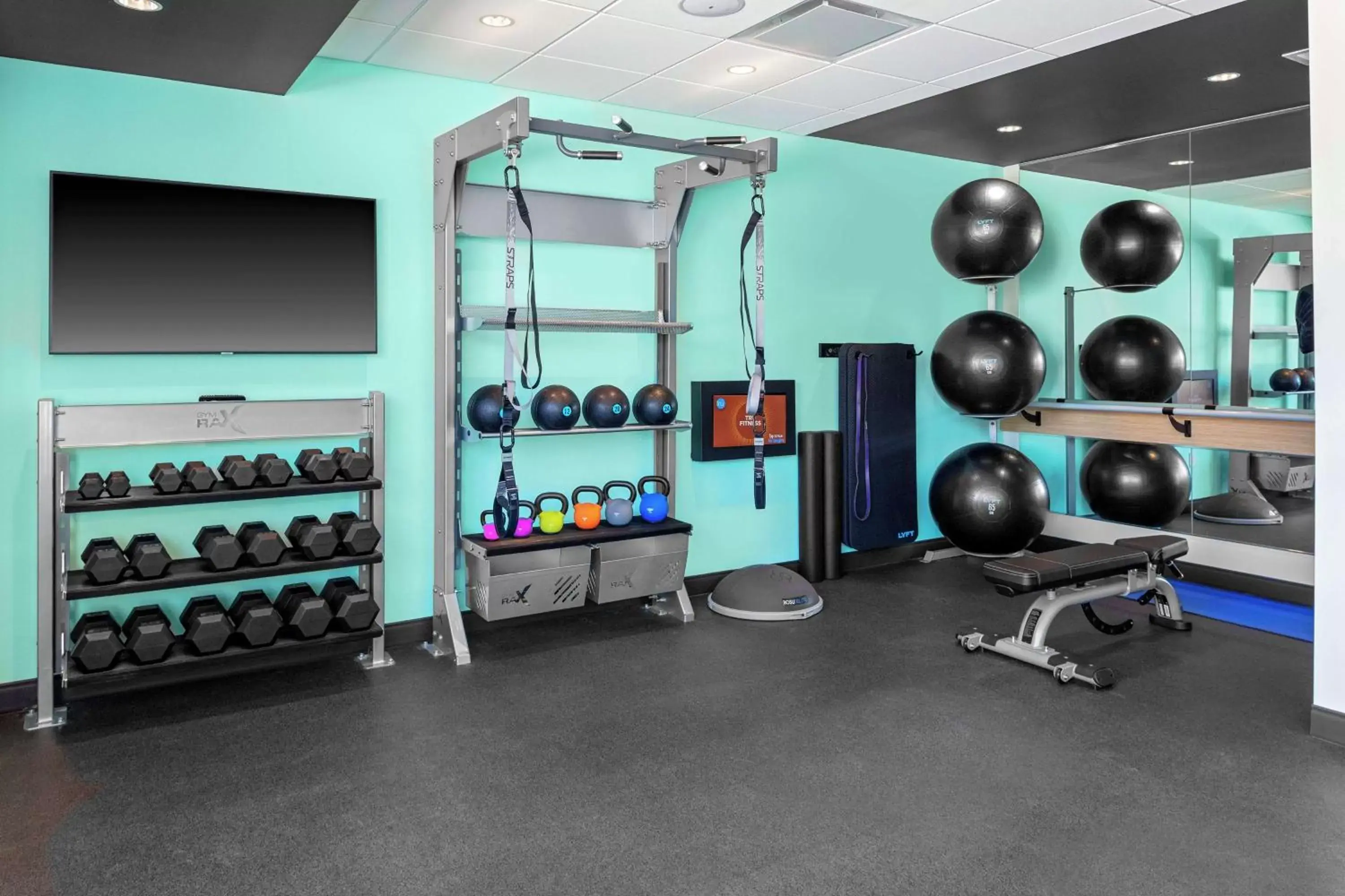 Fitness centre/facilities, Fitness Center/Facilities in Tru By Hilton Cleveland Midtown