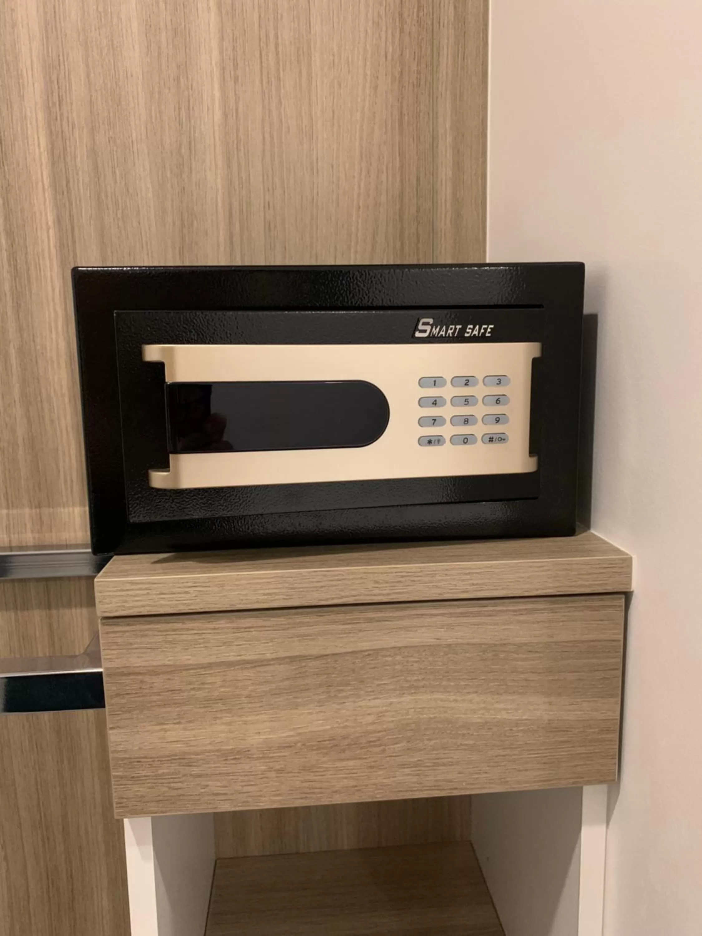 safe in Thana Wisut Hotel