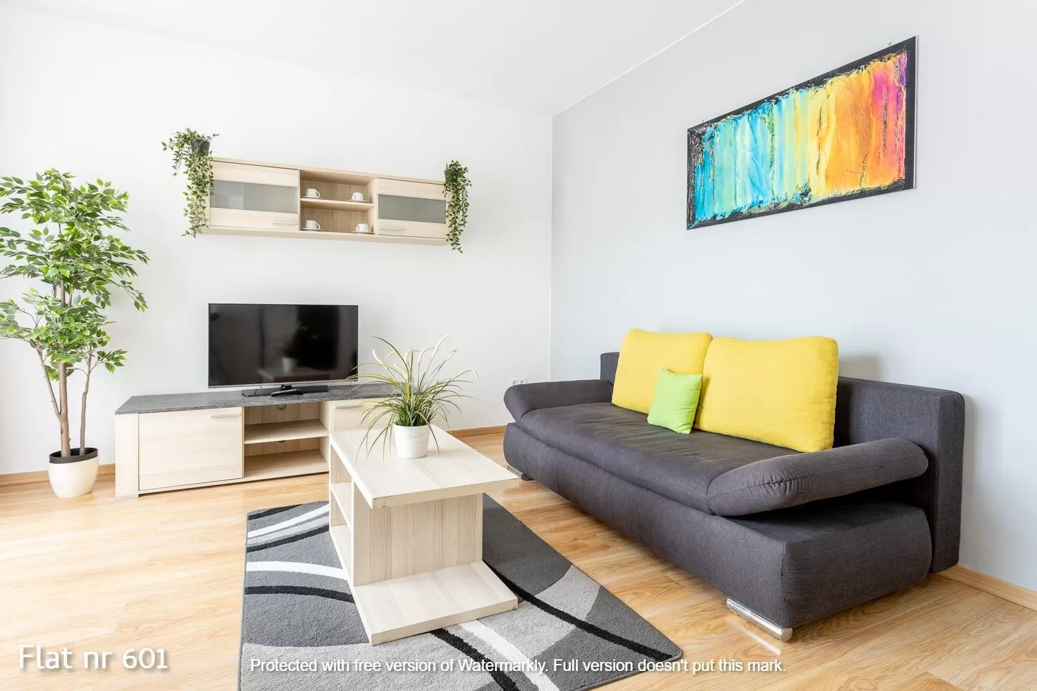 Deluxe One-Bedroom Apartment in Corvin Plaza Apartments & Suites