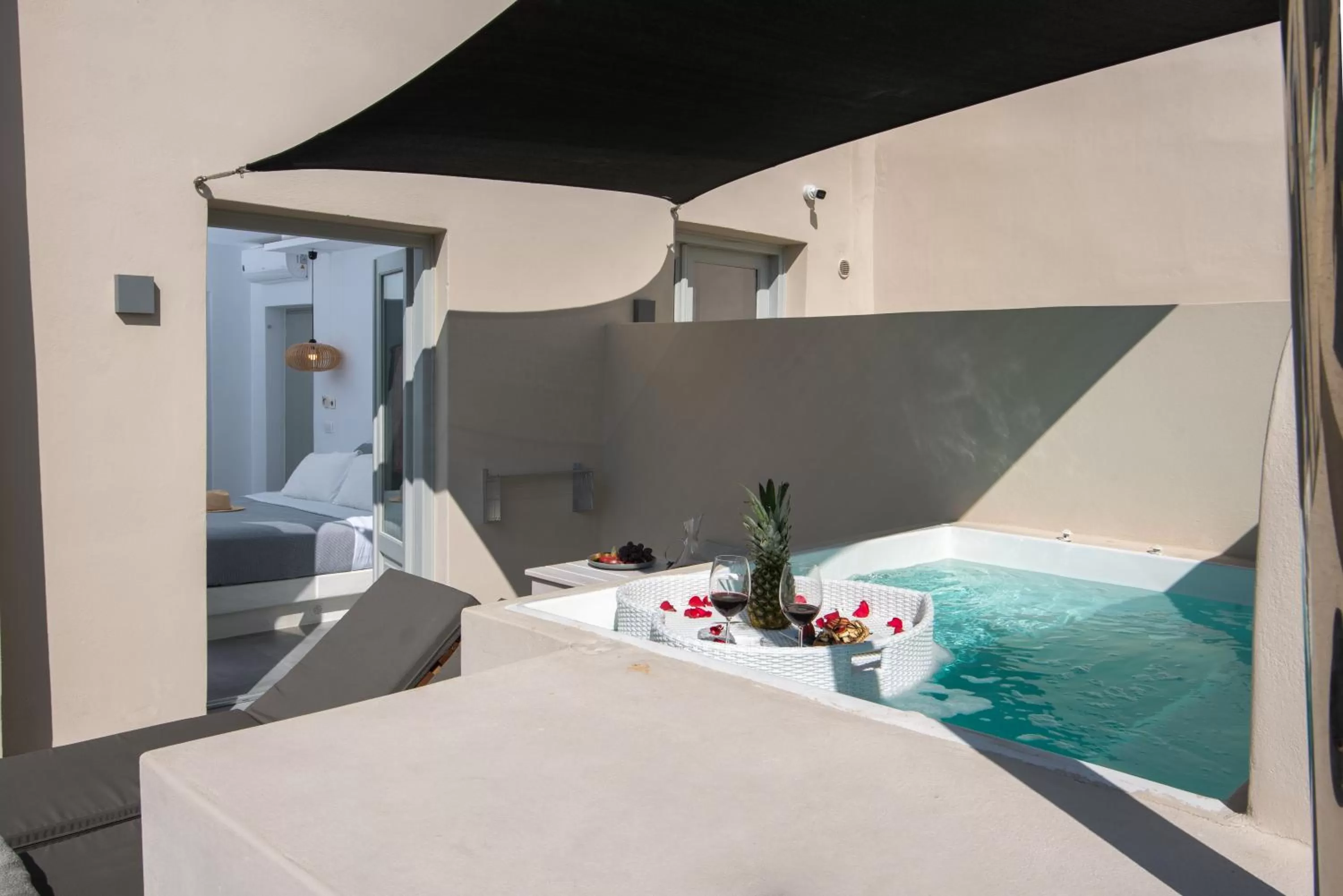 Caldera Cliff Illusion