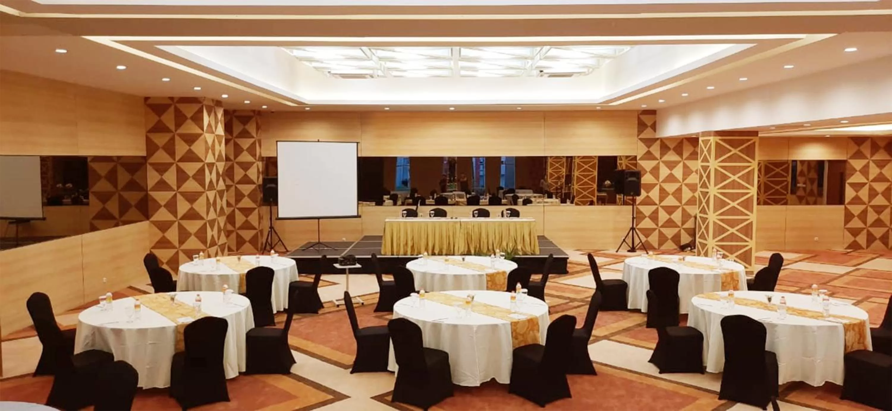 Property building in KHAS Makassar Hotel