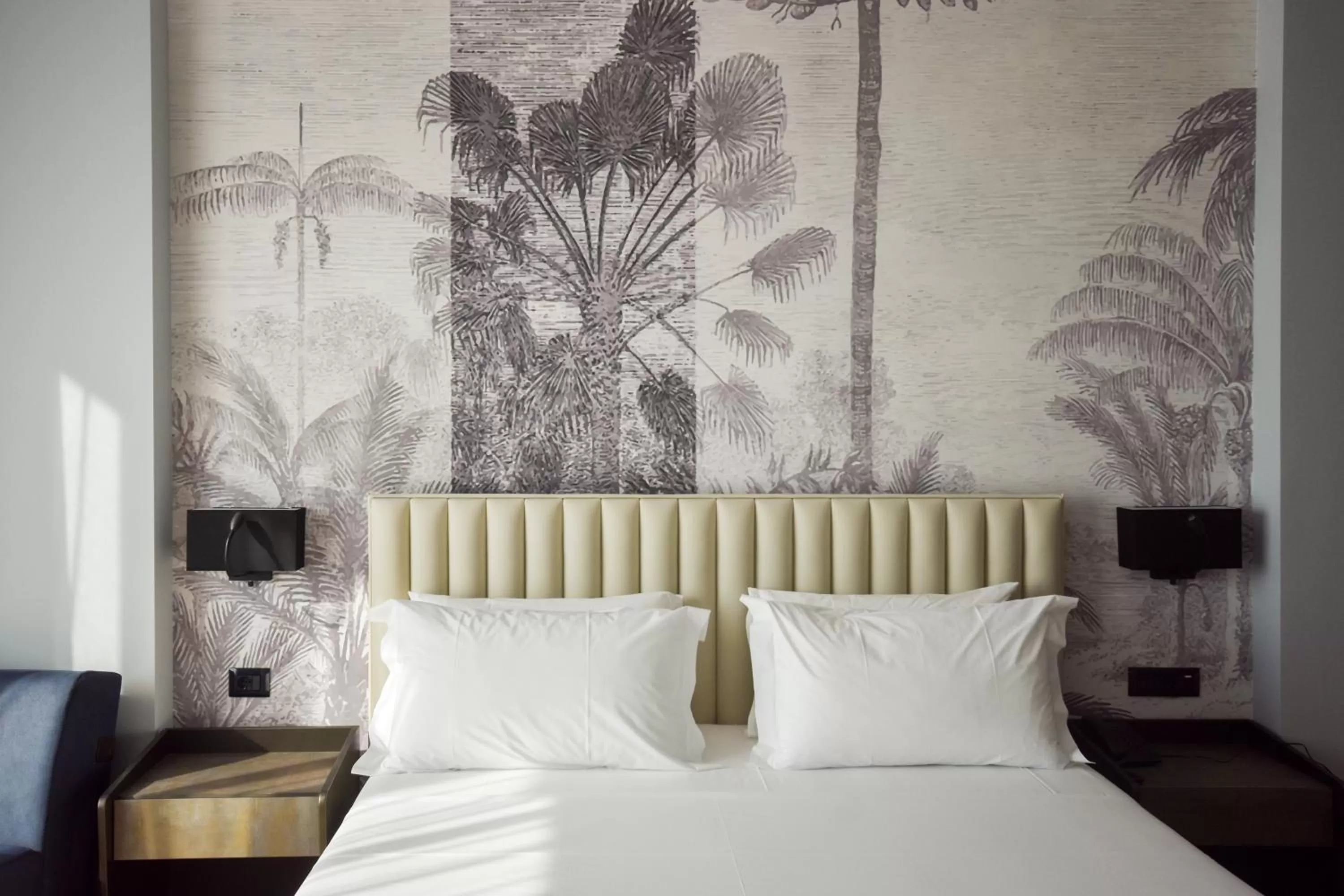 Bedroom in Flamingo Hotel