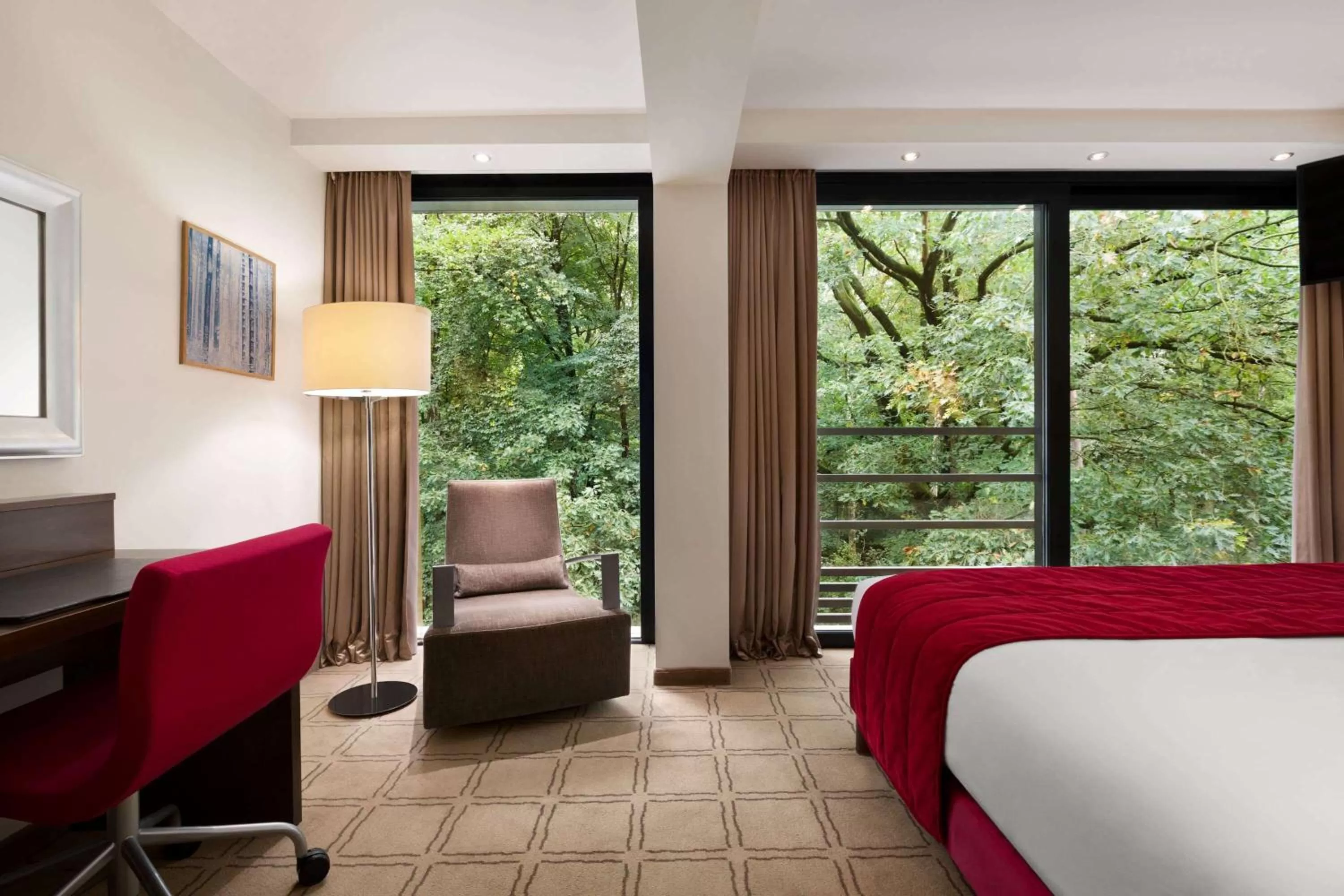 Photo of the whole room, Bed in Hotel Dolce La Hulpe Brussels