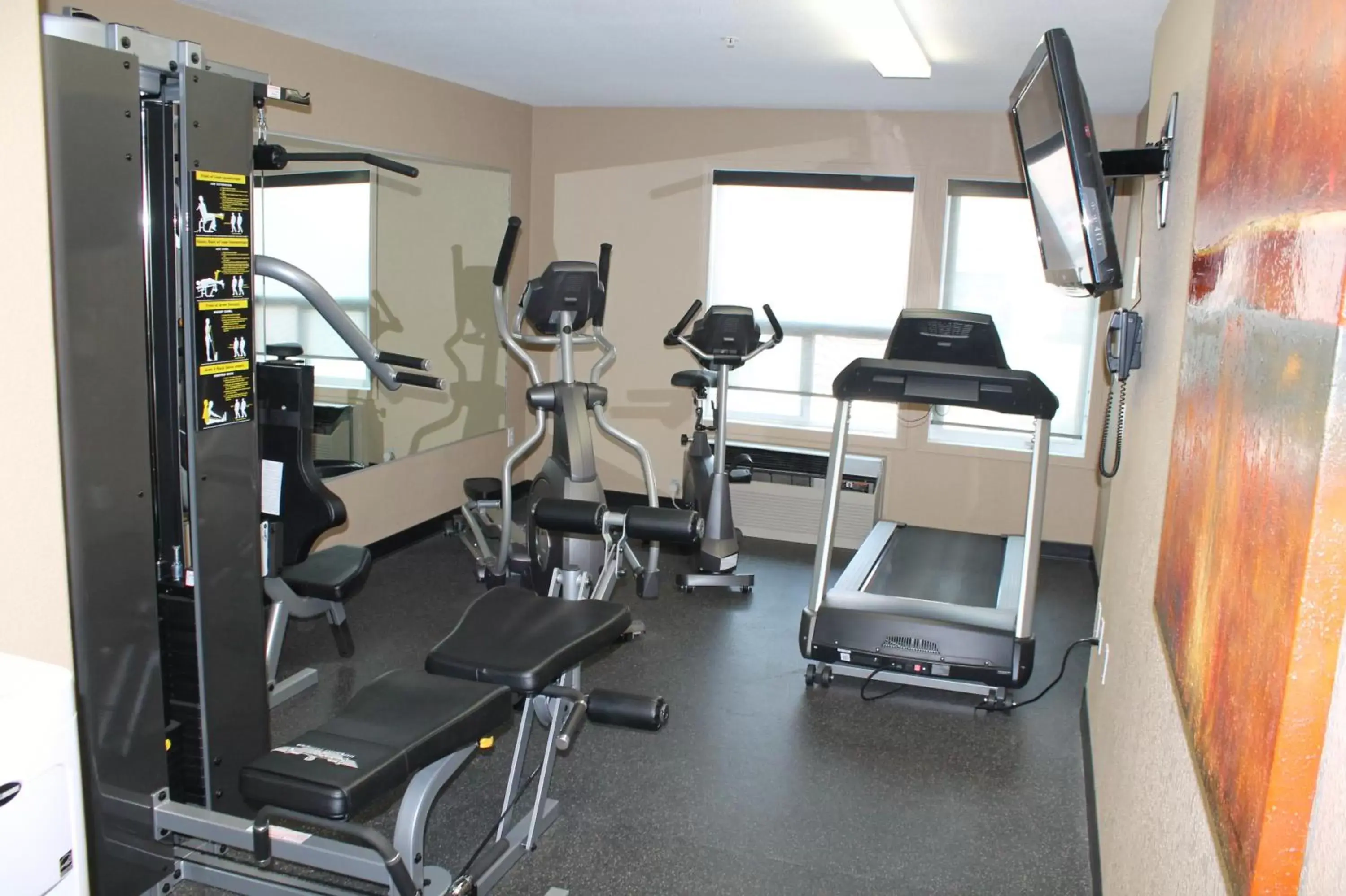 Fitness centre/facilities, Fitness Center/Facilities in Best Western Strathmore Inn