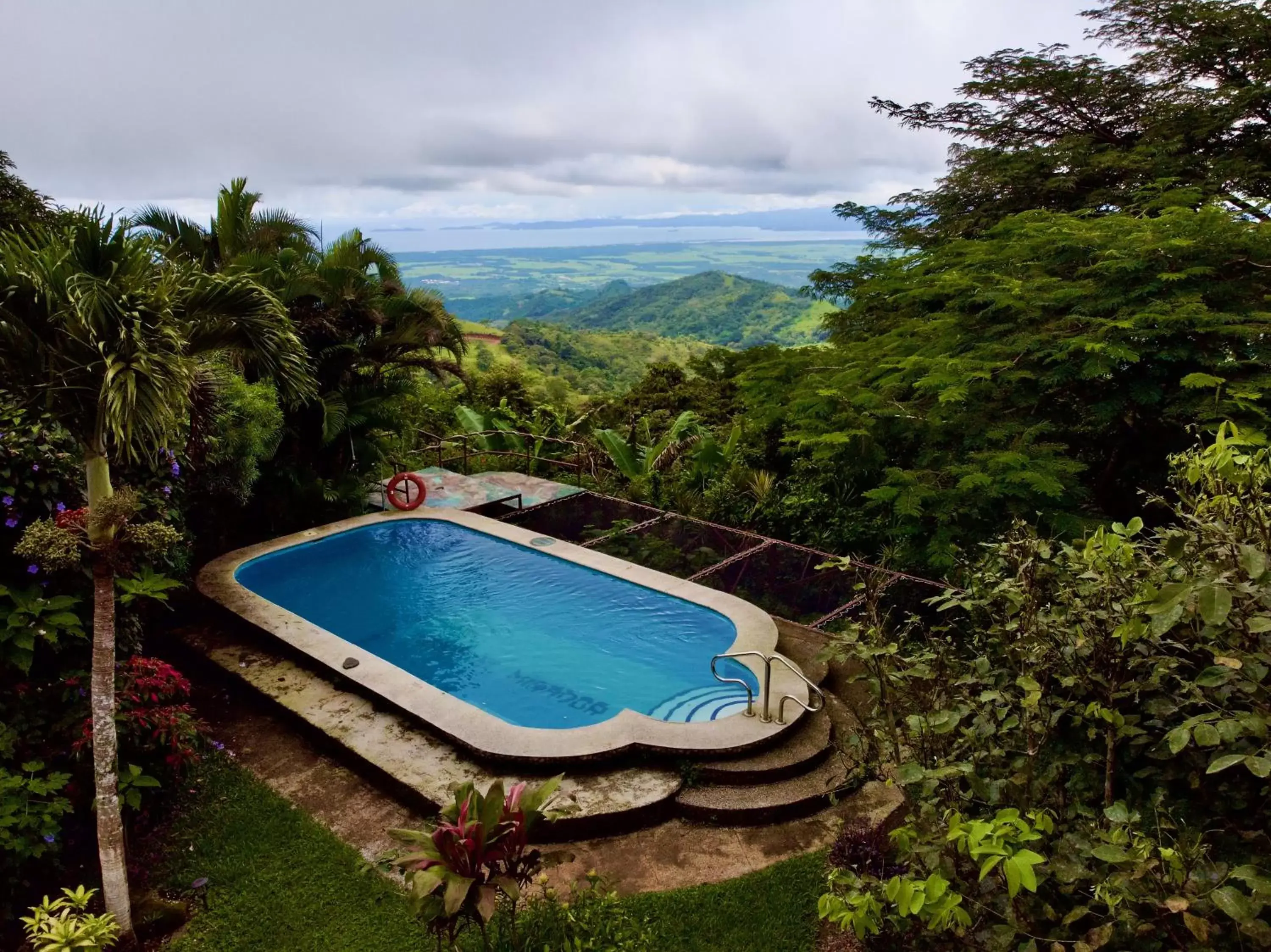 Swimming Pool in El Mirador Glamping & Apartments & Woodhouse & Swimingpool