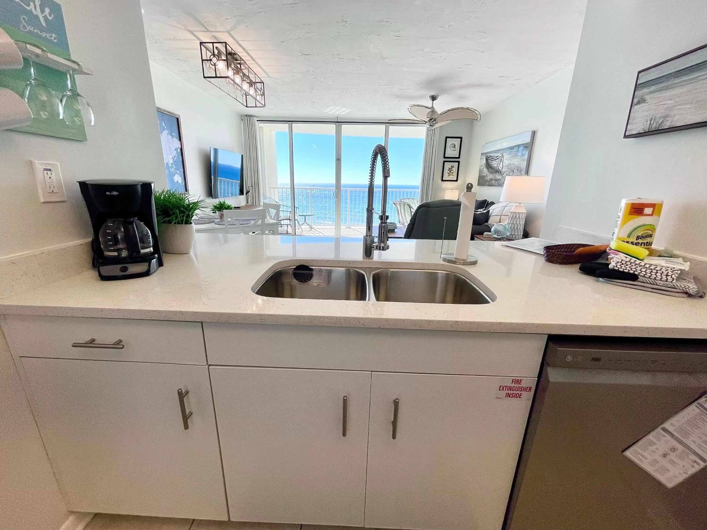 Coffee/tea facilities in Emerald Bay Escape