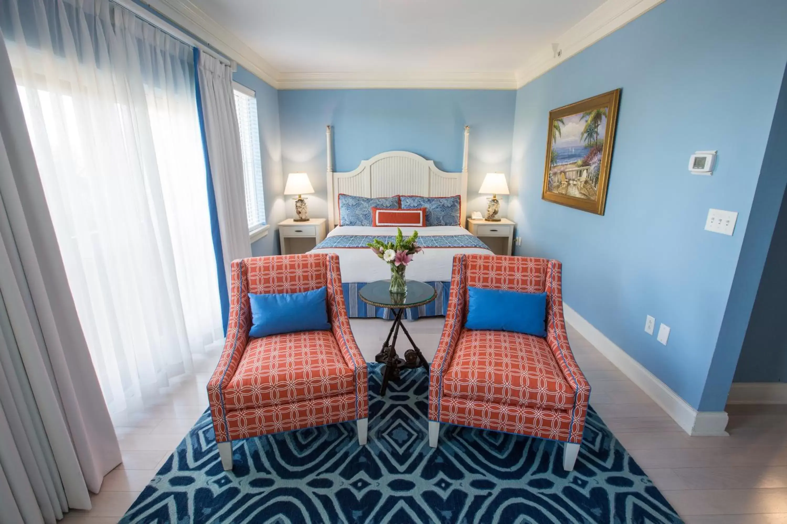 Seating area, Bed in Harborside at Charleston Harbor Resort and Marina