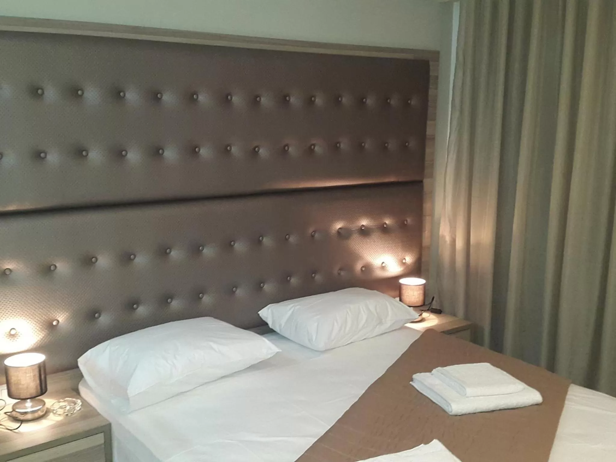 Bed in Hotel Rex