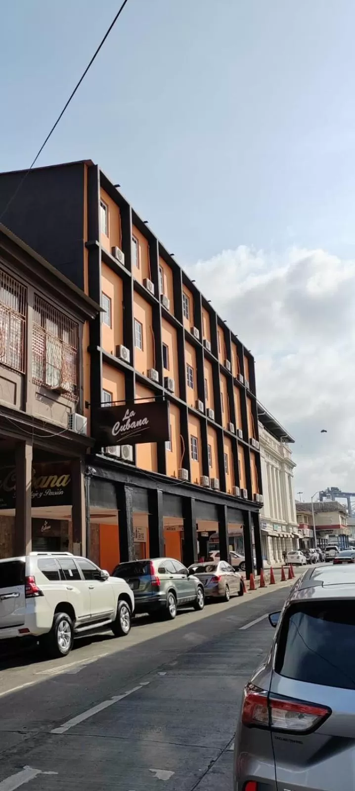 Property Building in La Cubana Hotel & Suites
