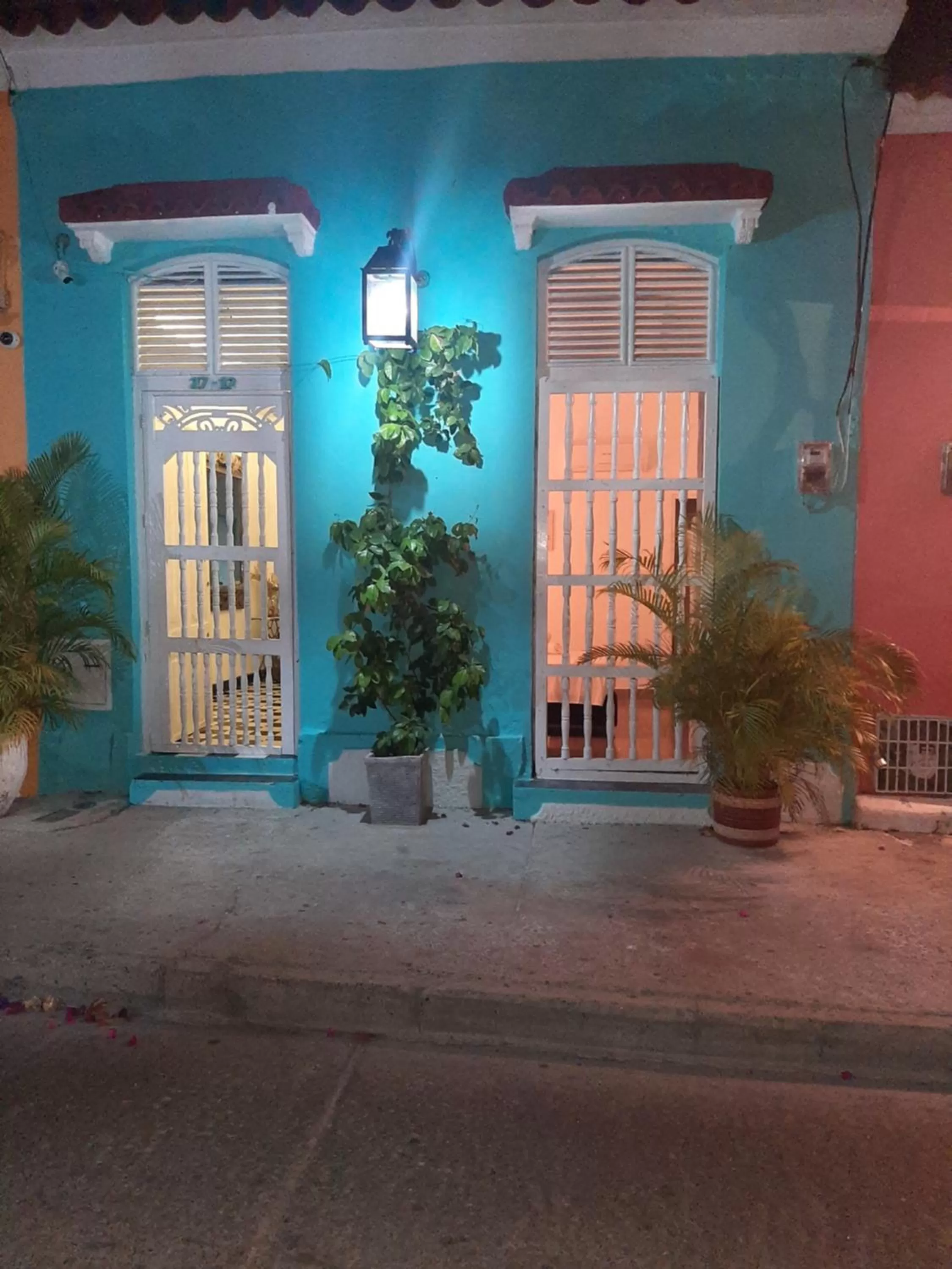 Facade/entrance in Casa Renacer