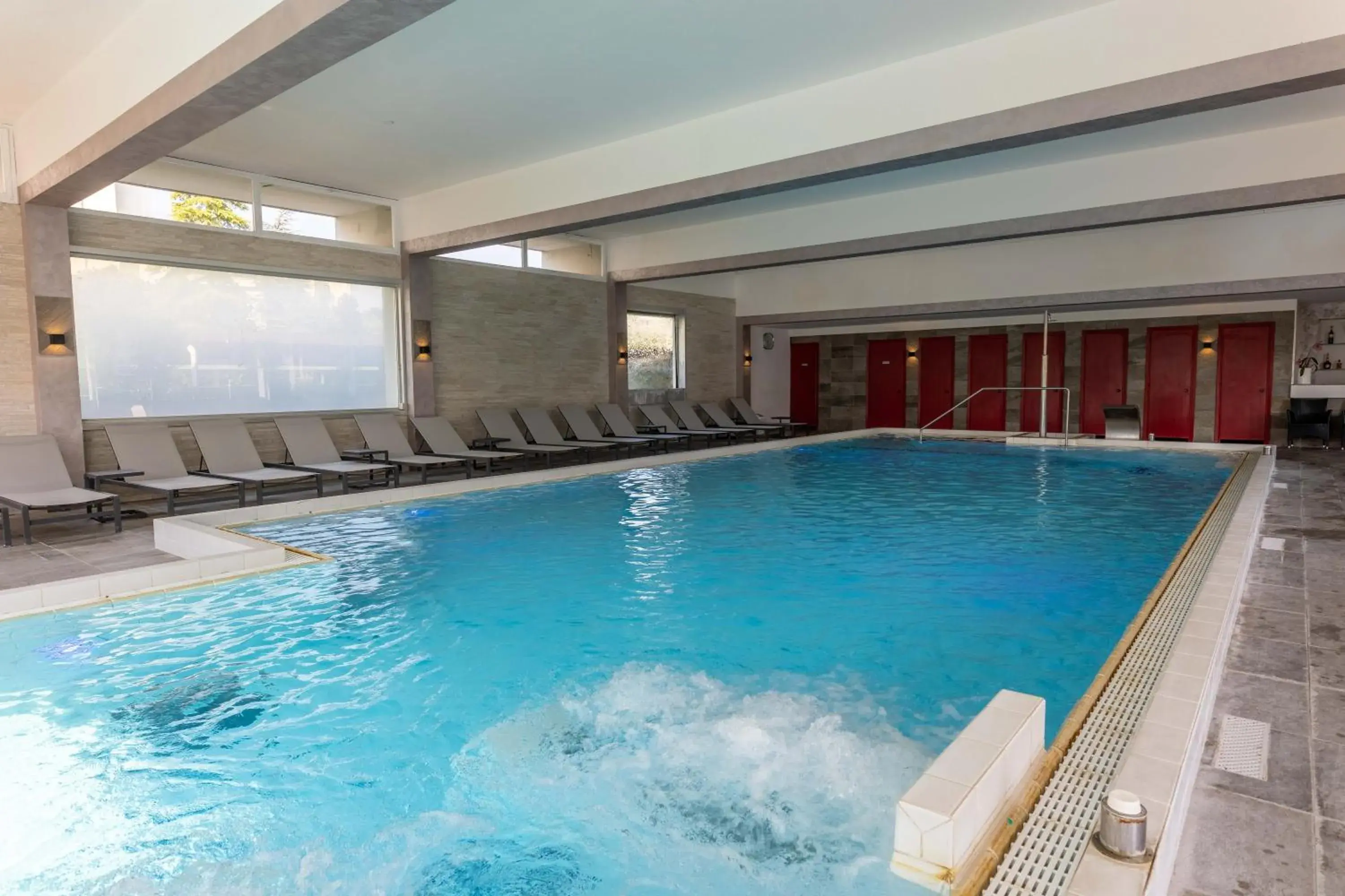 Swimming Pool in Hotel Terme Milano