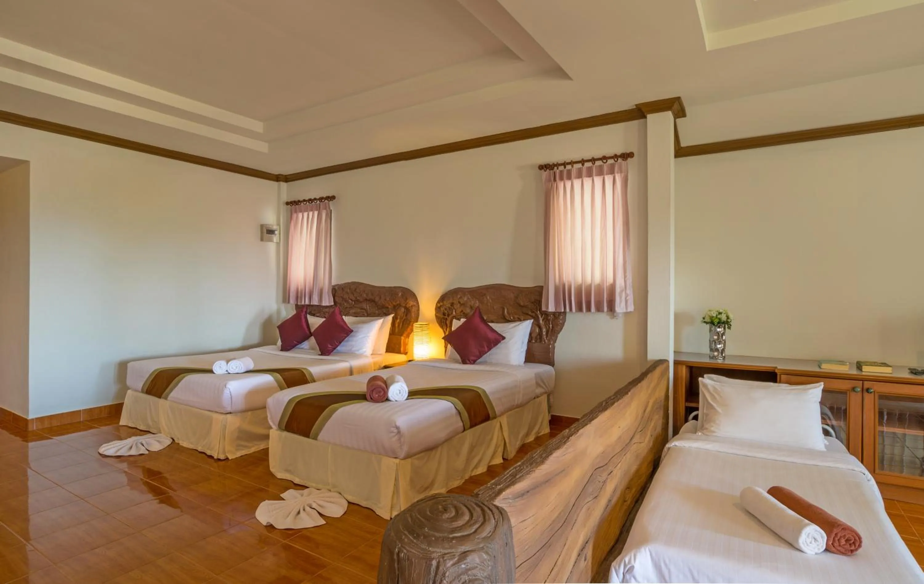 Bedroom in Lanta Manda Resort