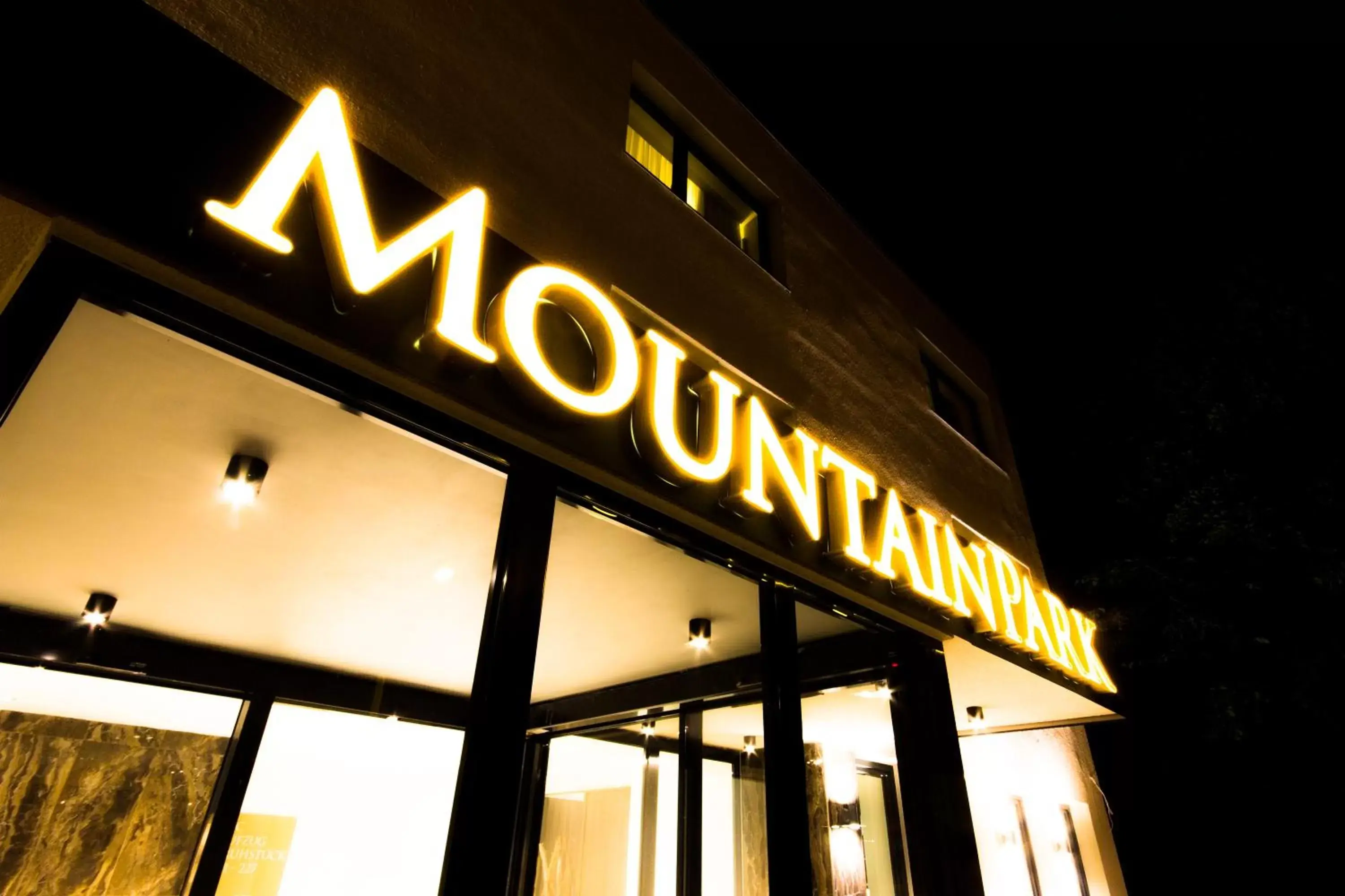 Facade/entrance in MountainPark | Event- und Tagungshotel Facade/entrance in MountainPark | Event- und Tagungshotel