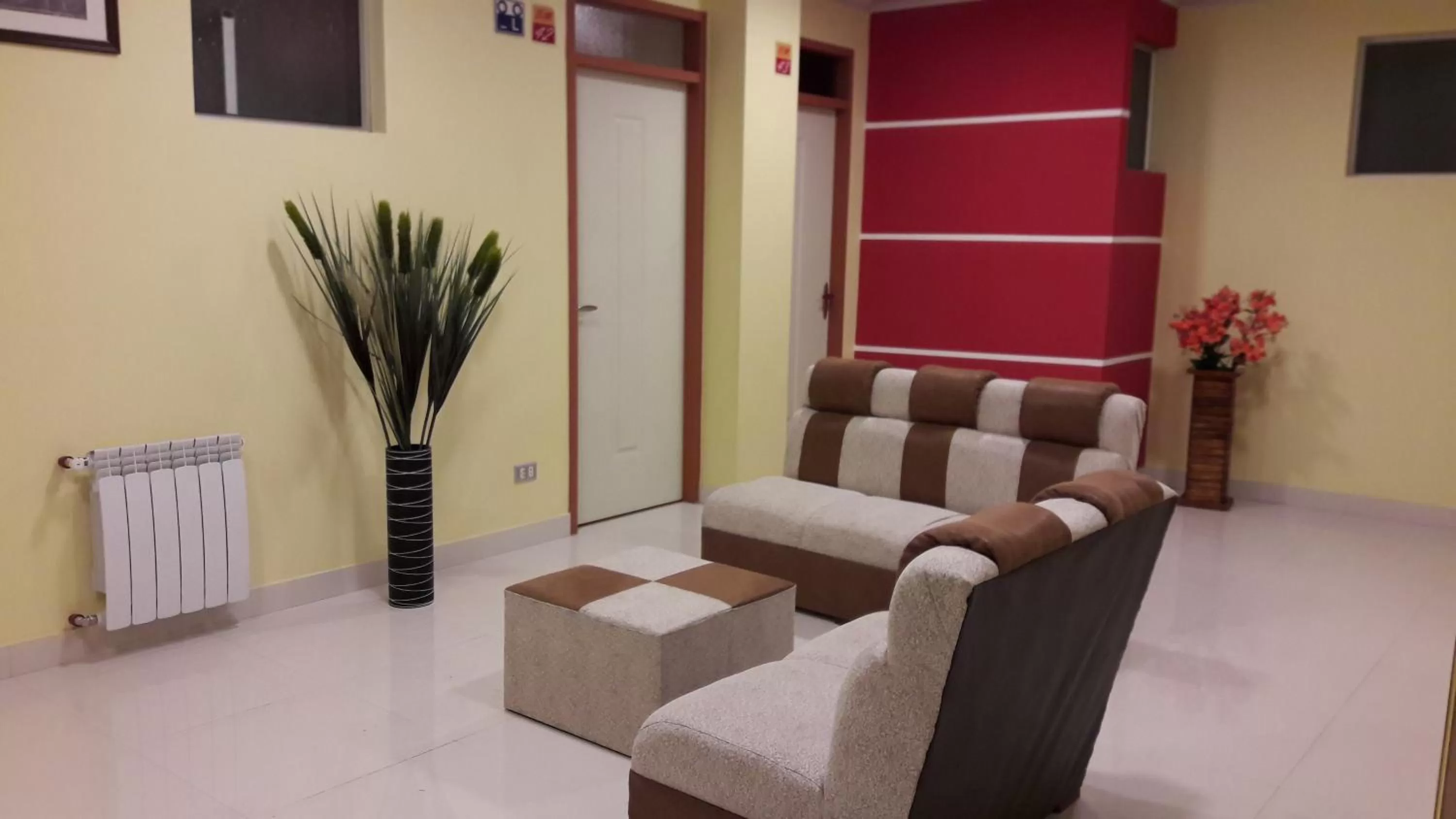 Decorative detail in Apart Serma Hotel