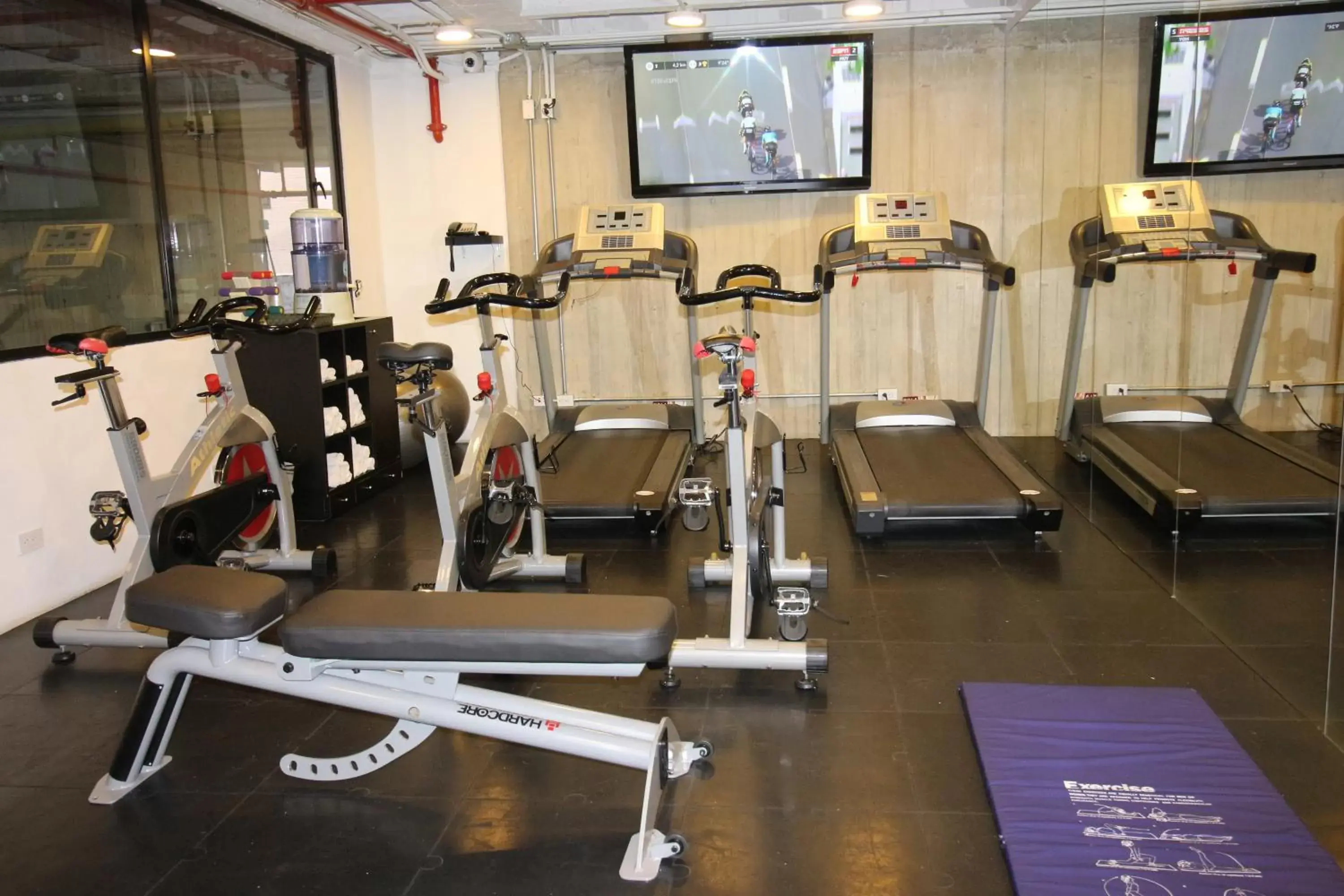 Fitness centre/facilities in Hotel B3 Virrey Fitness centre/facilities in Hotel B3 Virrey