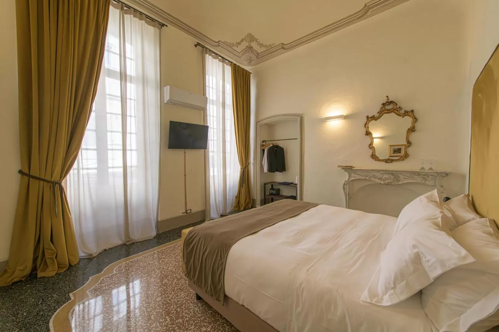 Bed in Palazzo Sertorio Suites