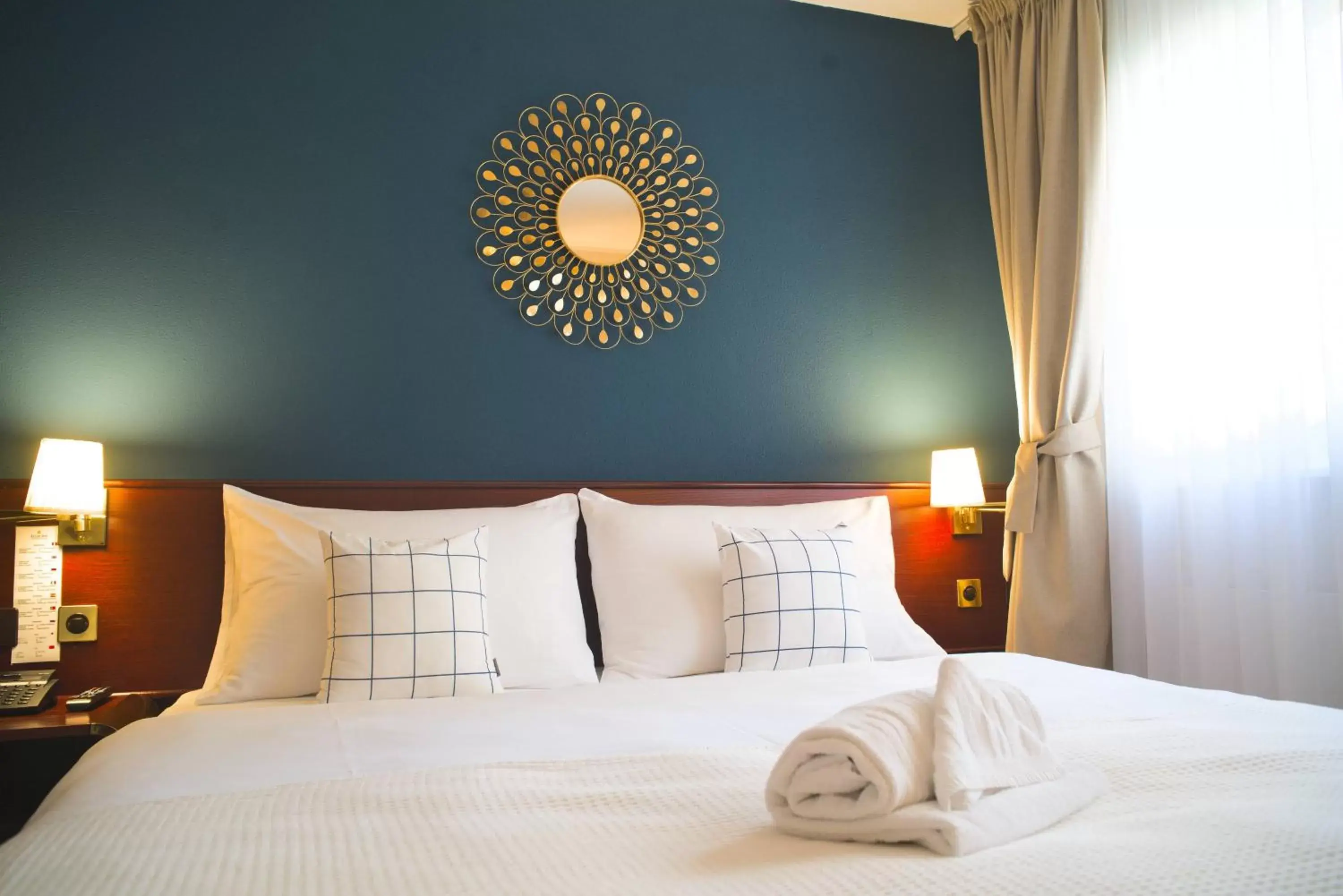 Bedroom, Bed in Tulip Inn Beaulieu Lausanne Bedroom, Bed in Tulip Inn Beaulieu Lausanne
