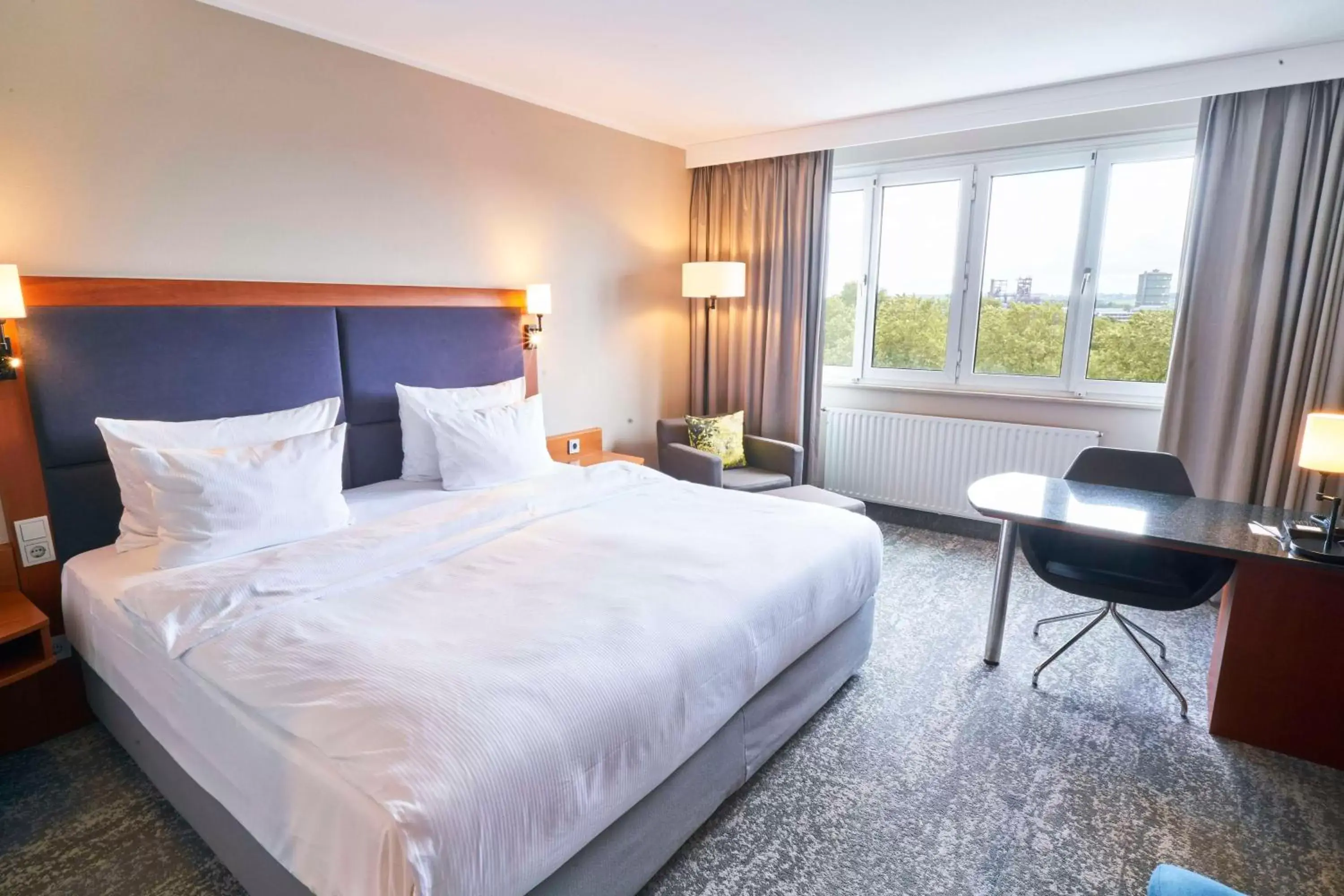Bedroom, Bed in Radisson Blu Hotel Dortmund
