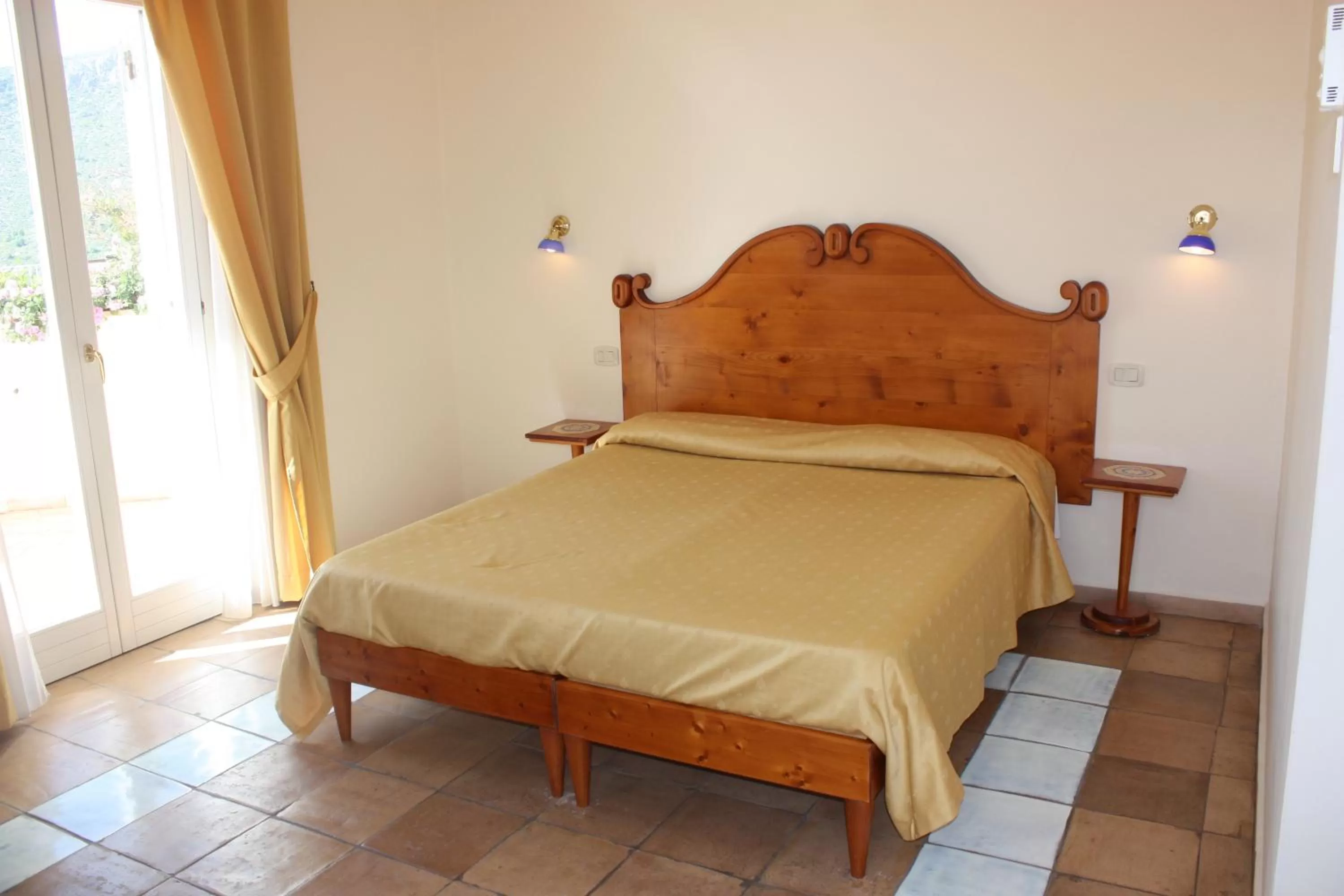 Decorative detail, Bed in Hotel Belvedere