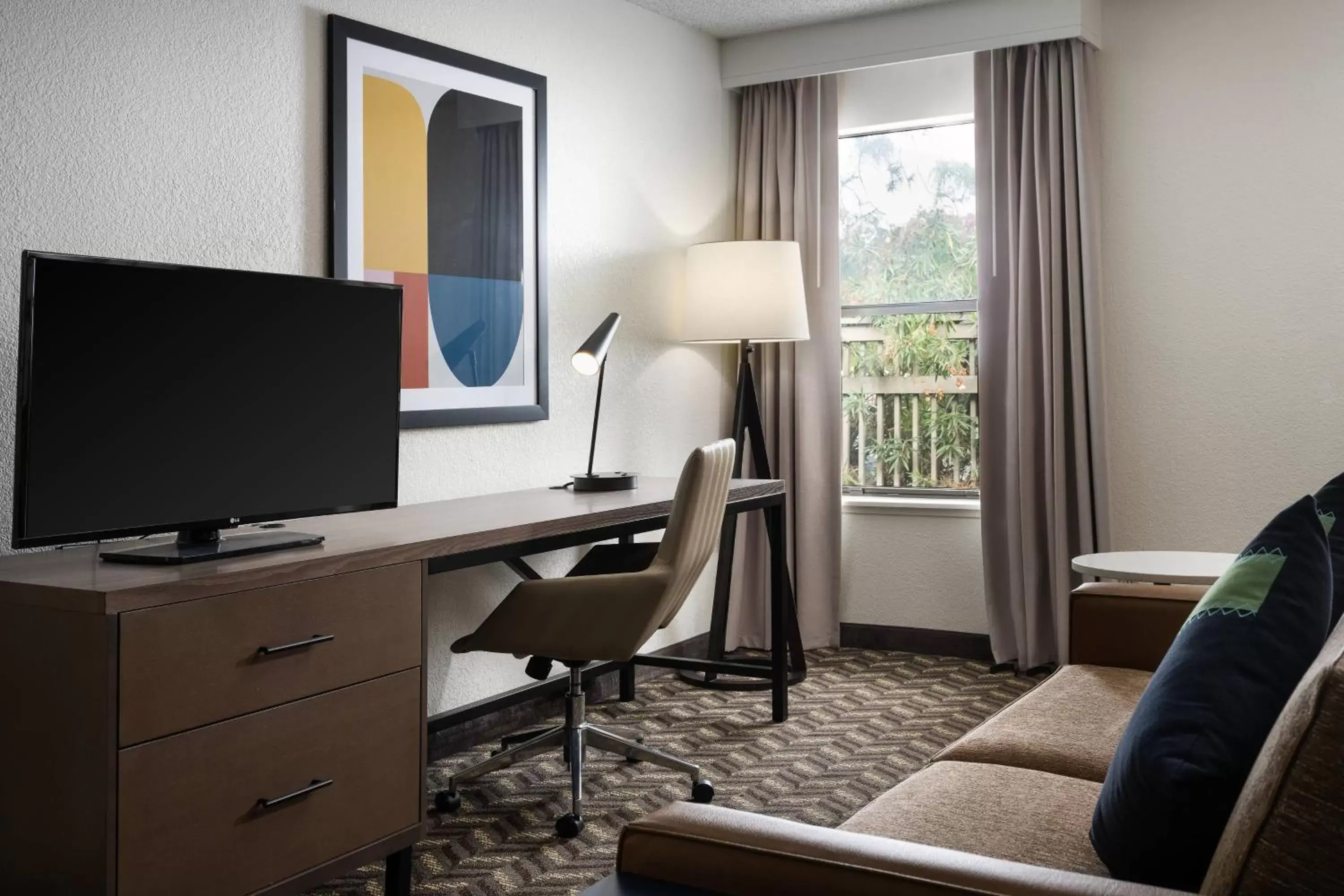 Photo of the whole room, TV/Entertainment Center in Residence Inn Sunnyvale Silicon Valley II