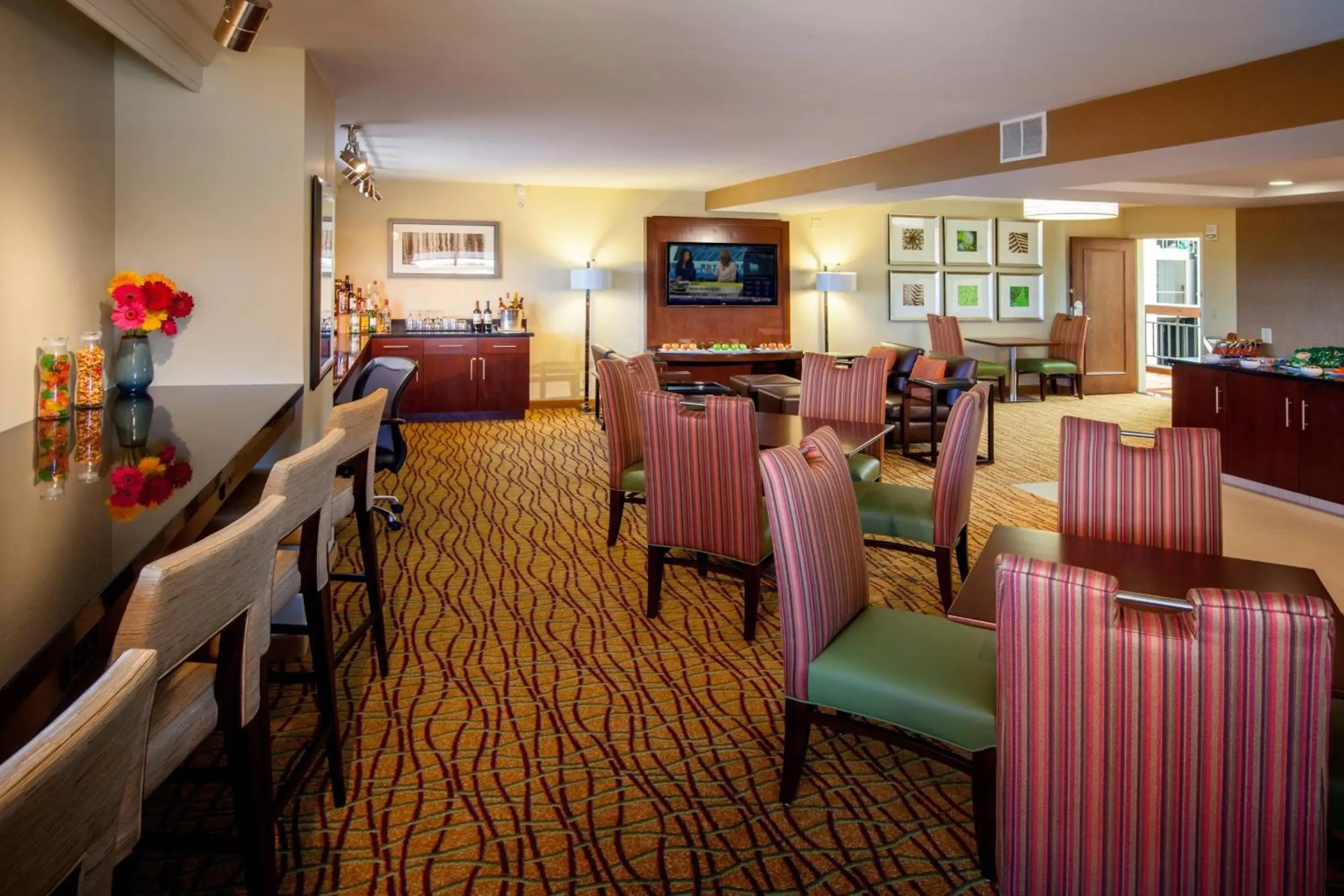 Lounge or bar, Restaurant/Places to Eat in Minneapolis Marriott Northwest