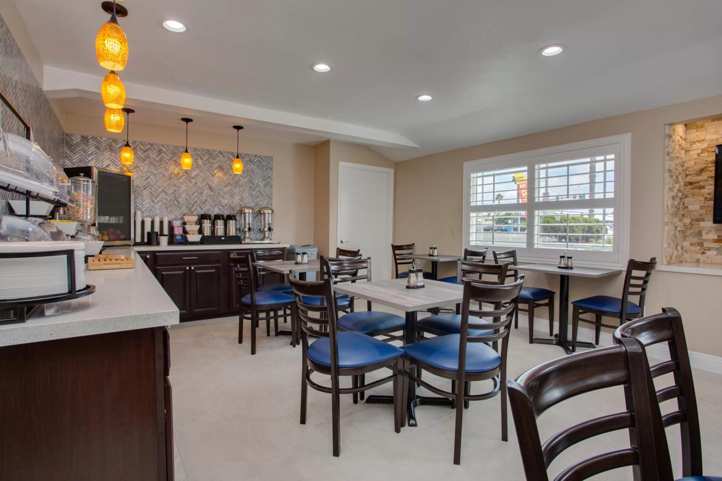 Breakfast in SureStay Plus Hotel by Best Western Chula Vista West