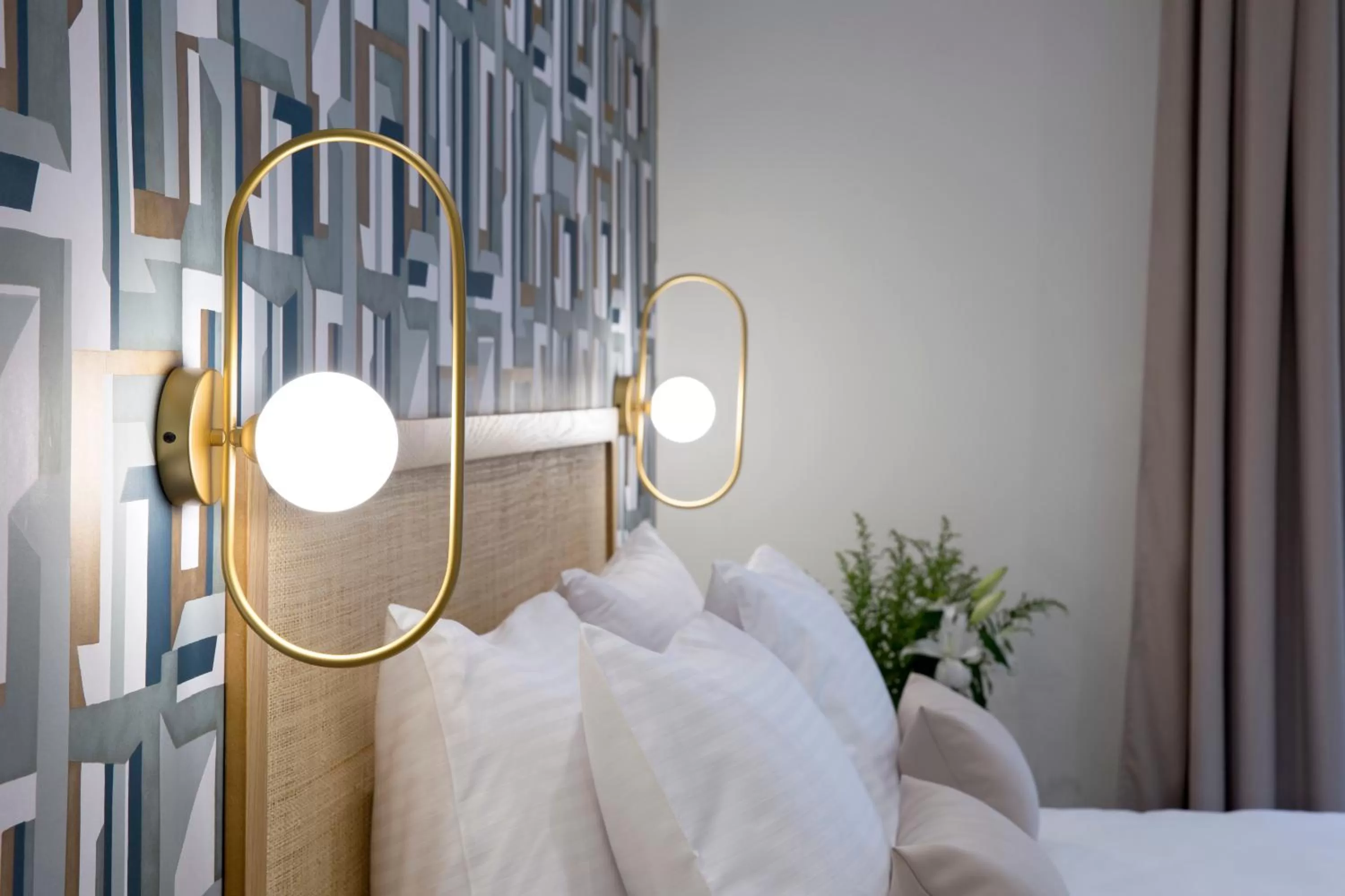 Bed in Hypnos Inn Athens