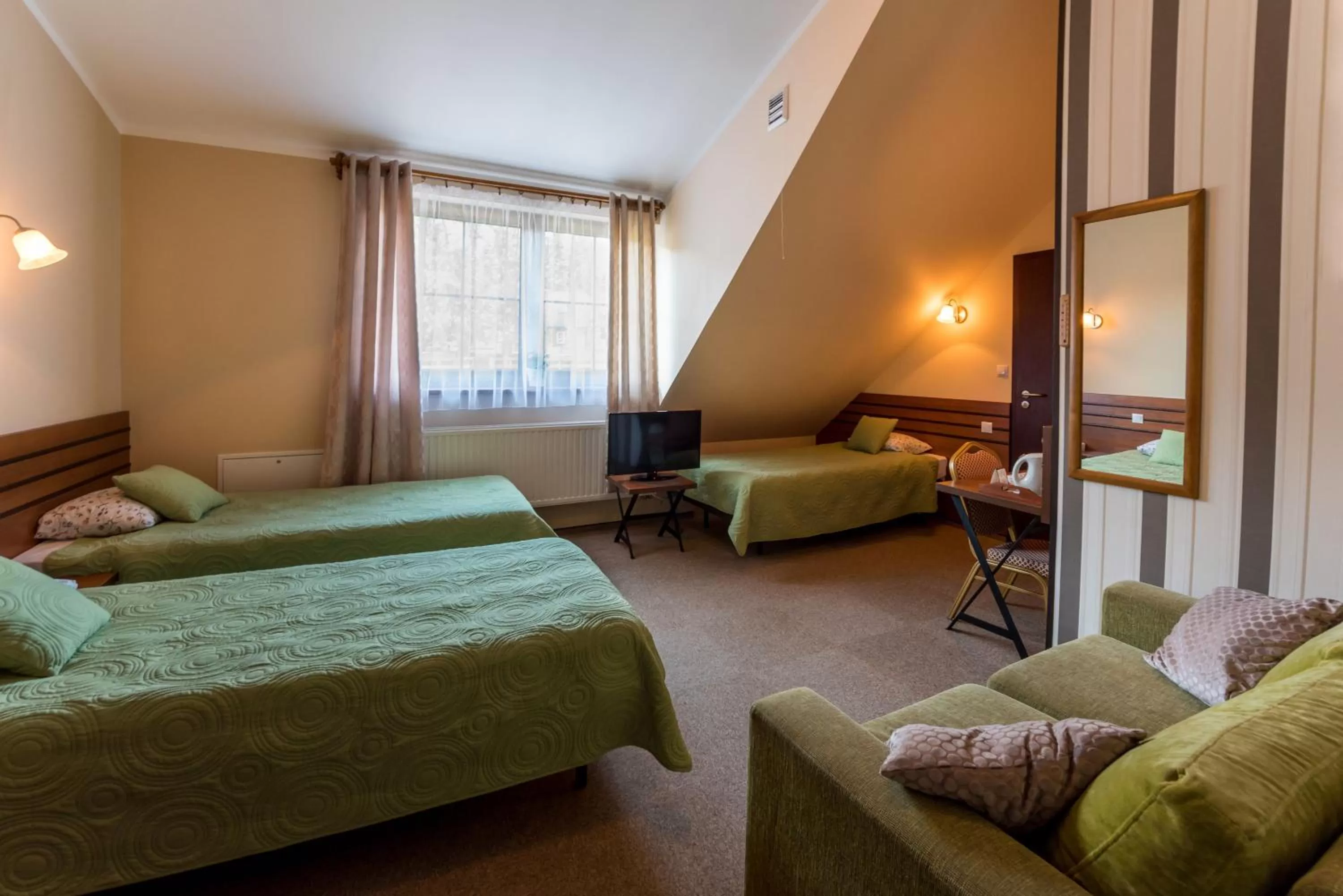 Bed in Hotel Beskidzki Raj Medical SPA