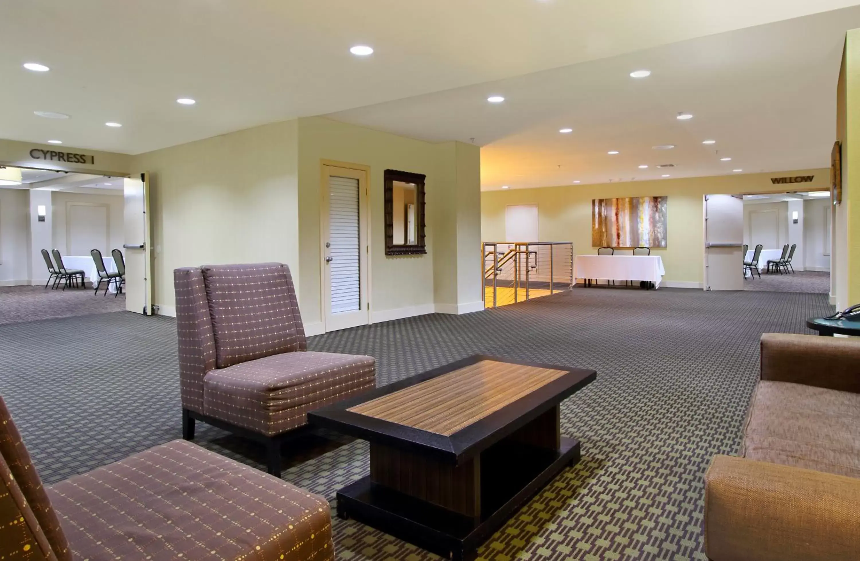Meeting/conference room, Lobby/Reception in Holiday Inn Metairie New Orleans, an IHG Hotel