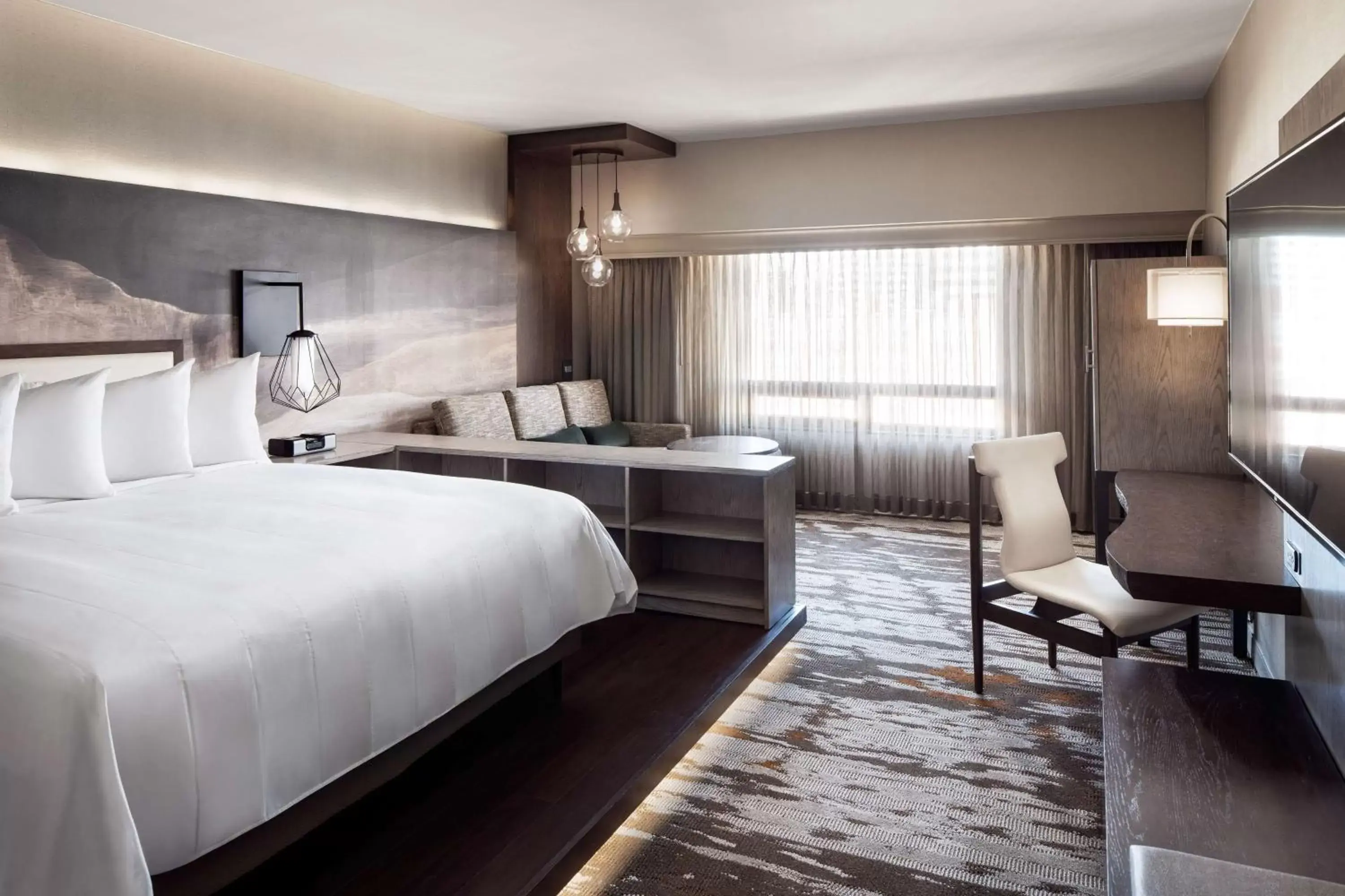 Bedroom, Bed in Hilton Denver City Center