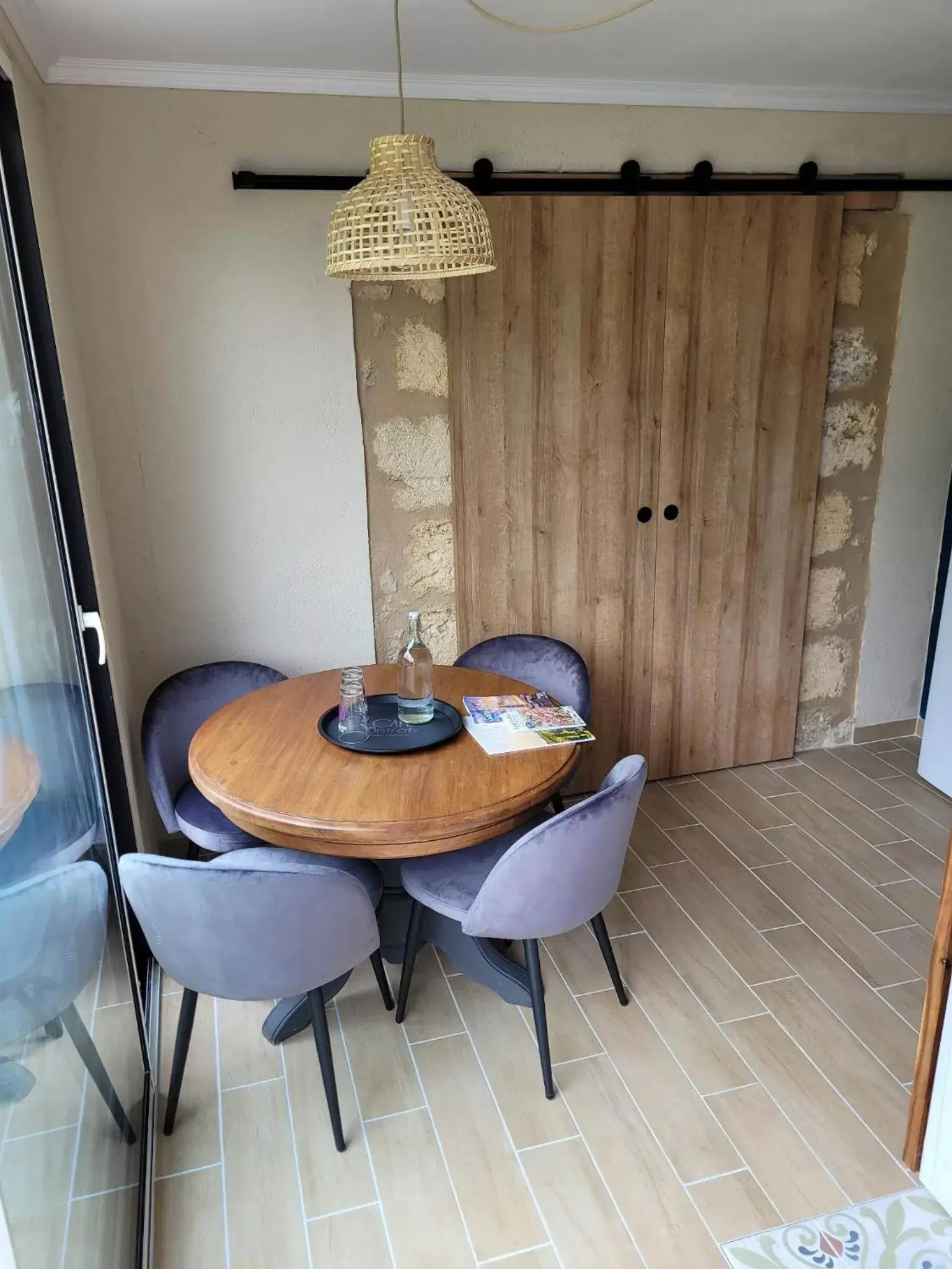 Dining Area in A L'OMBRE DE LA TREILLE -Proche Saint-Emilion