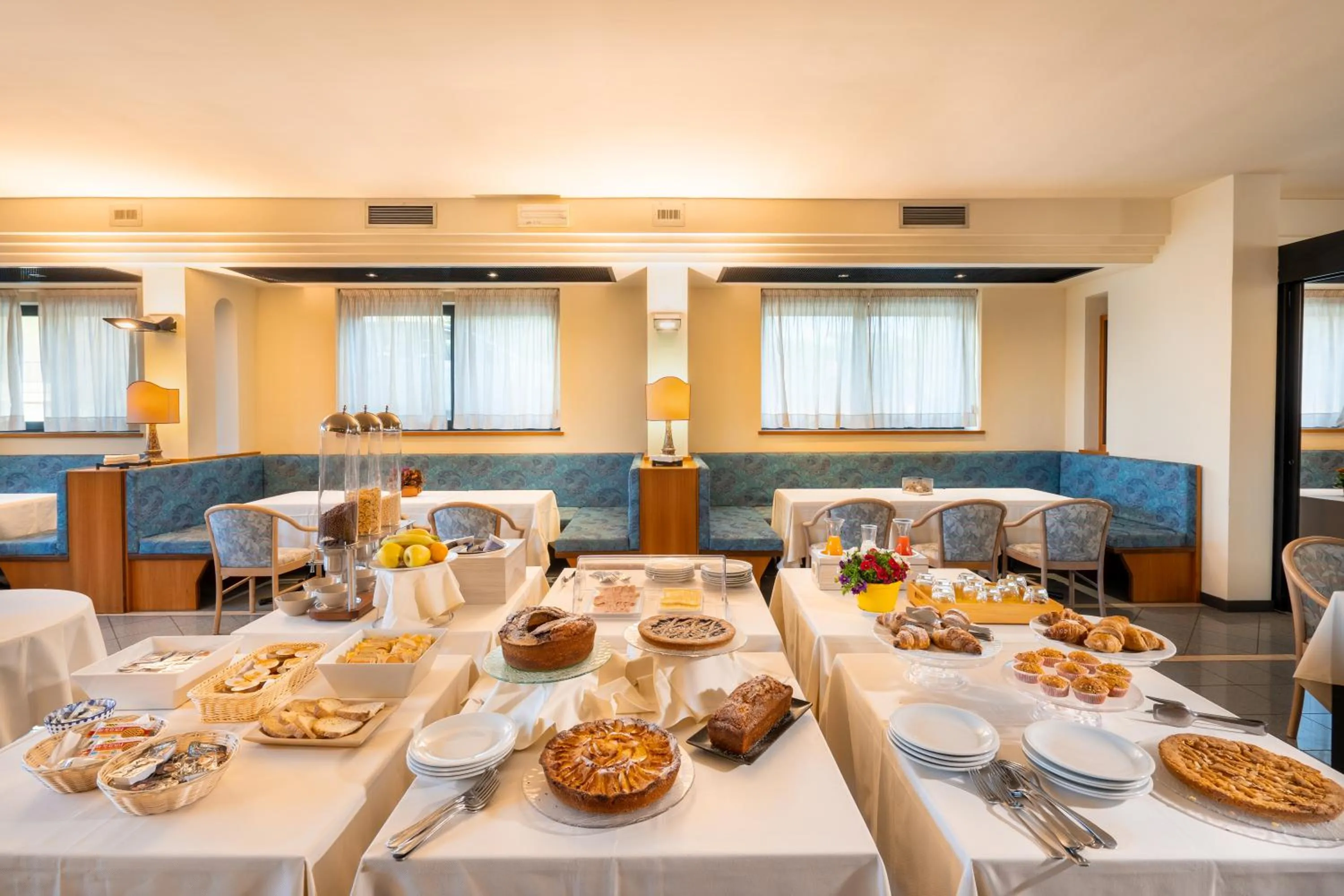 Breakfast in Hotel Cristallo di La Rosetta Srl