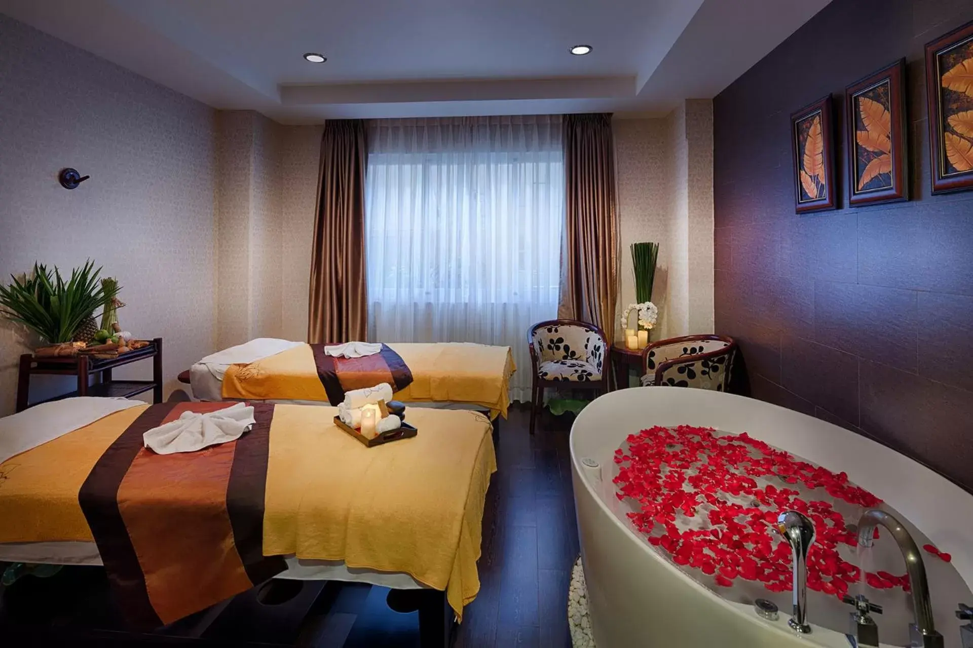 Massage in Silverland Sil Hotel & Spa