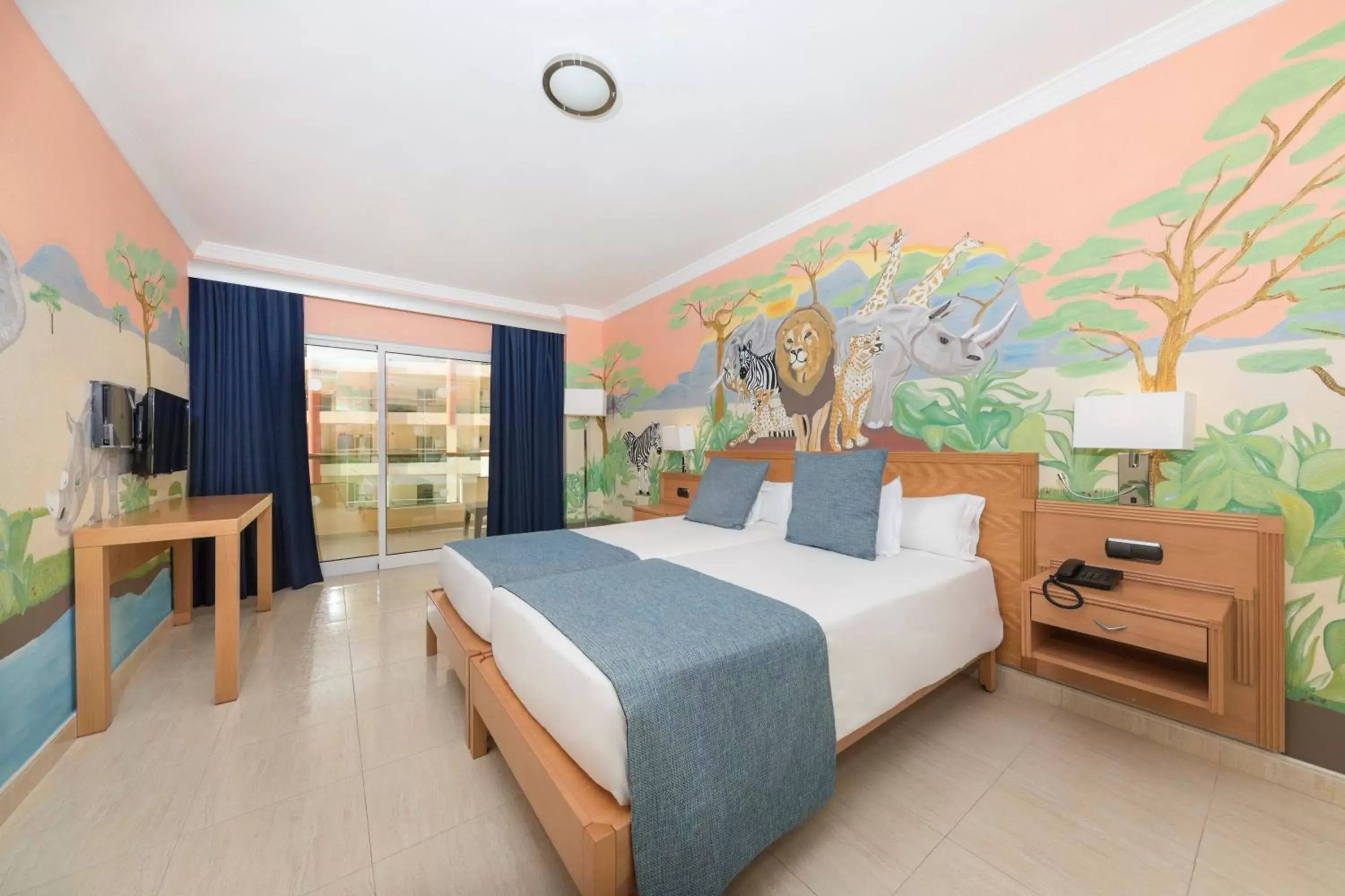 Decorative detail, Bed in Ukino Palmeiras Village - Family Resort