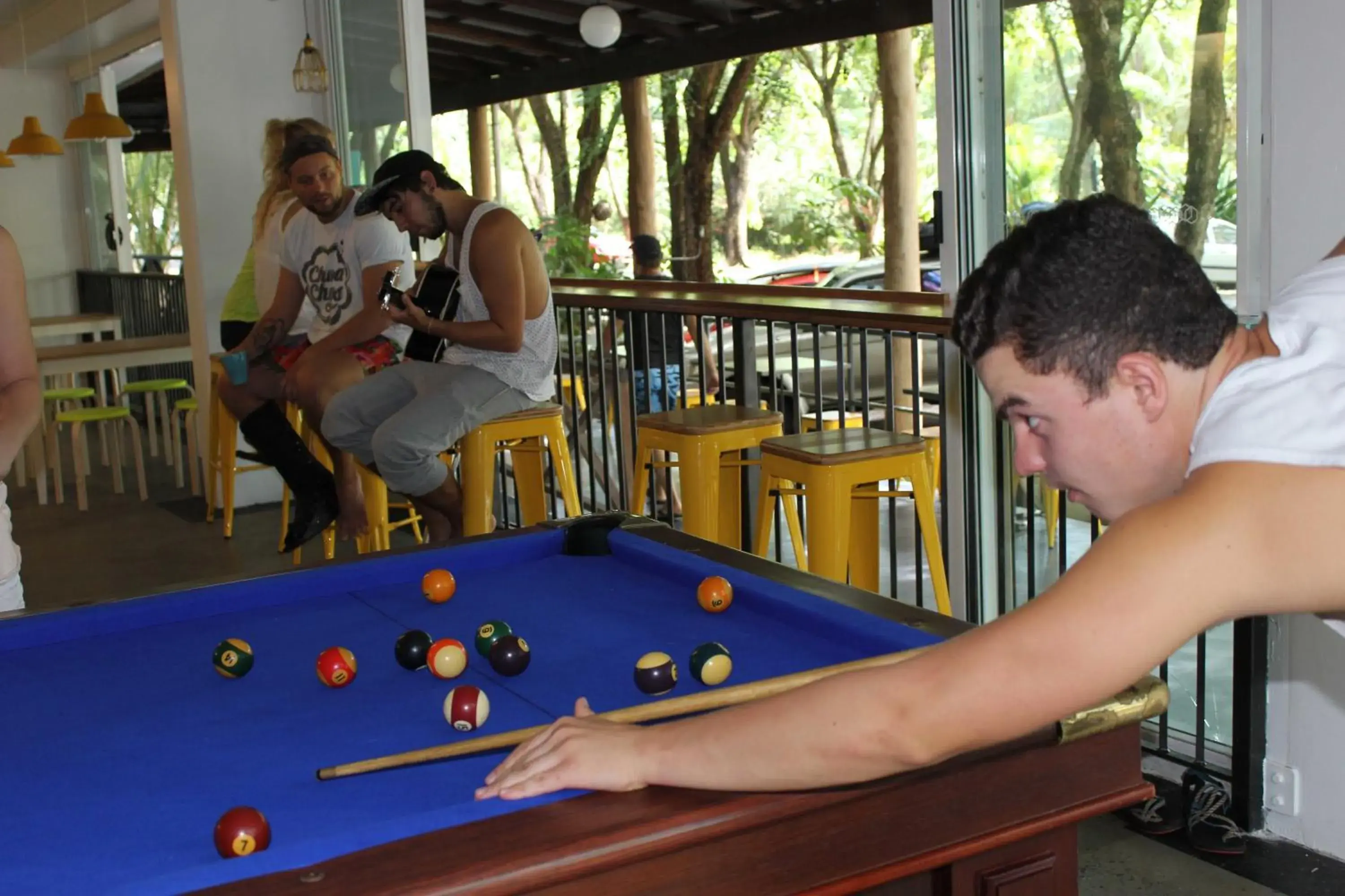 Billiard, Billiards in Port Douglas Backpackers