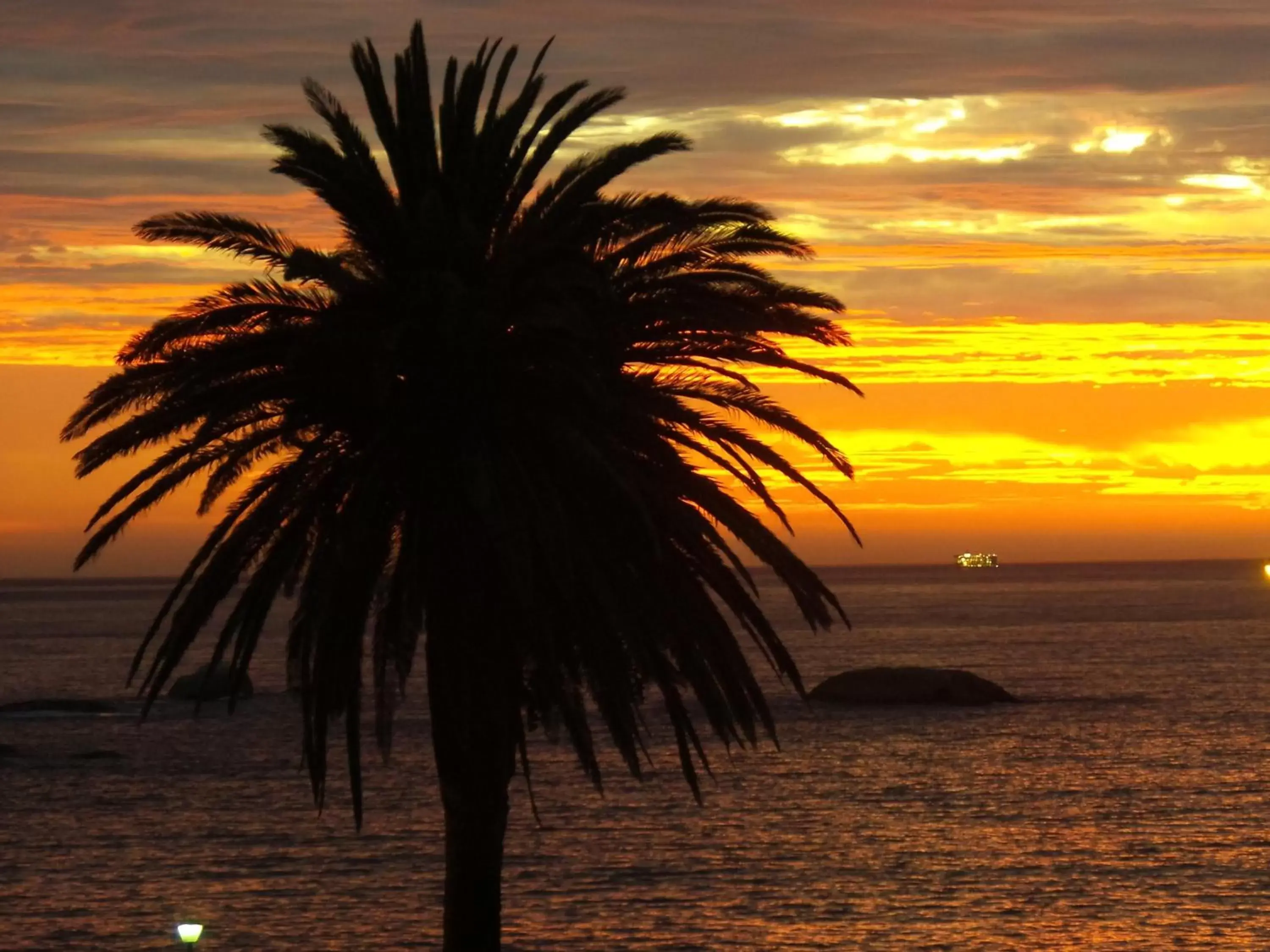 Sea view, Sunrise/Sunset in South Beach Camps Bay Boutique Hotel