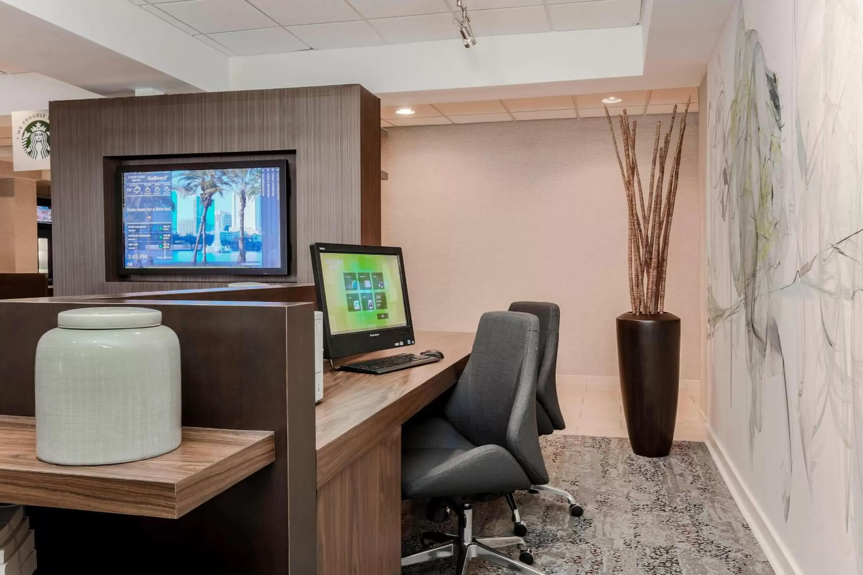 Business facilities, TV/Entertainment Center in Courtyard by Marriott Orlando Lake Mary North