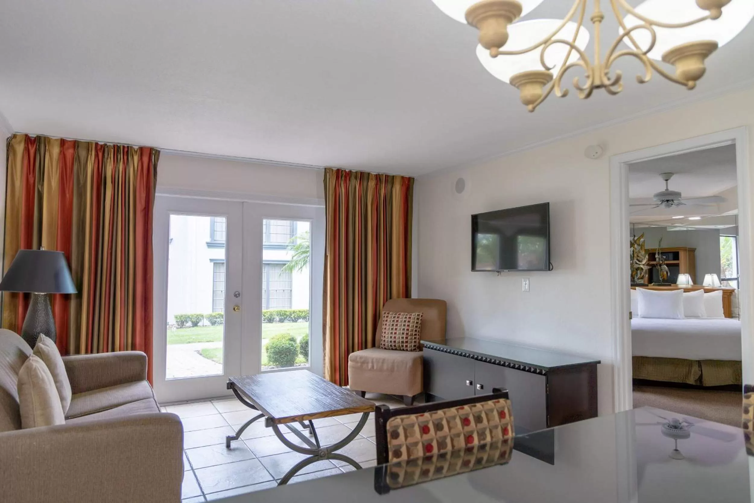 TV and multimedia, Bed in Legacy Vacation Resorts Kissimmee & Orlando - Near Disney