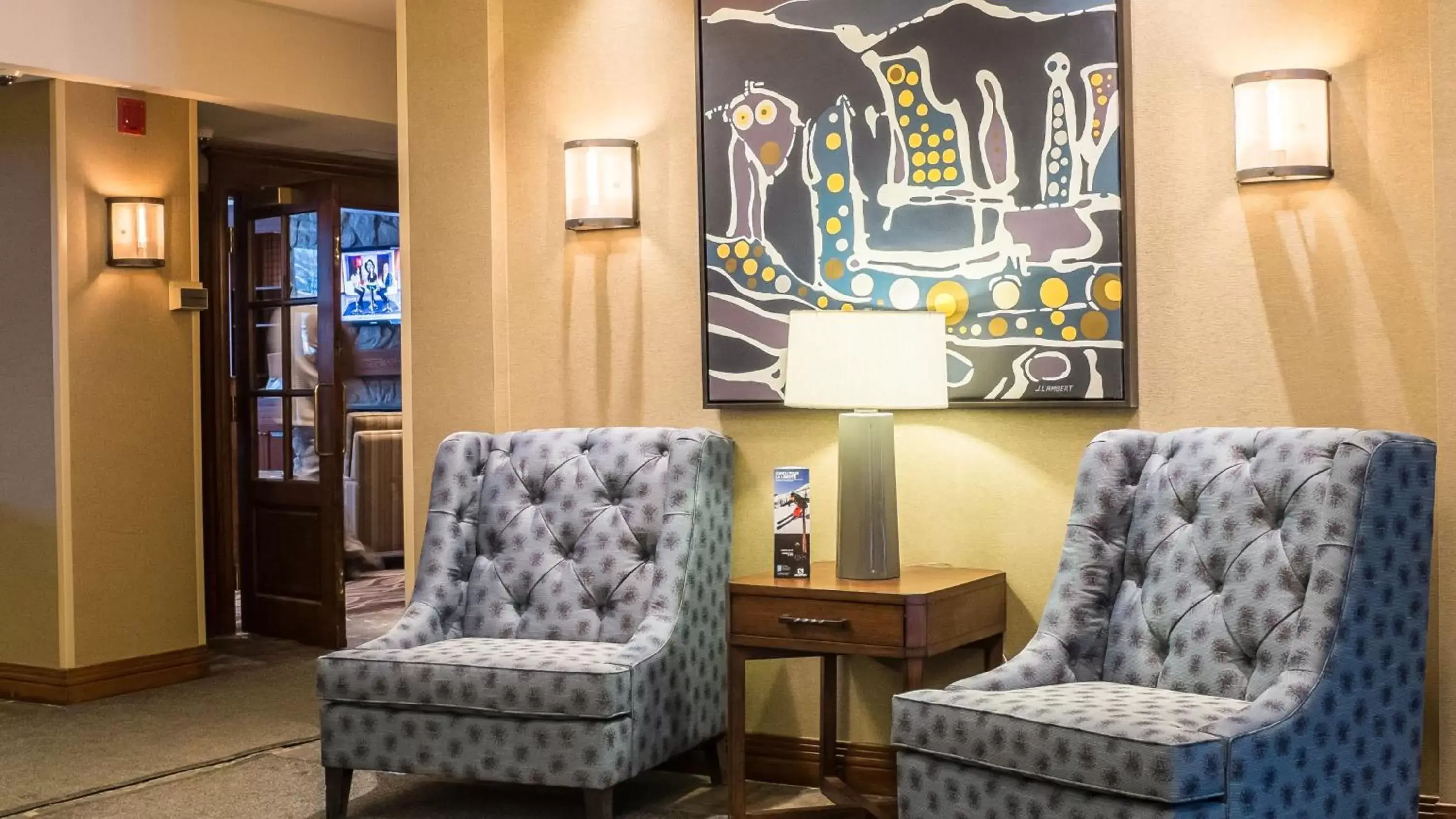 Property building, Seating Area in Holiday Inn Express & Suites Tremblant, an IHG Hotel