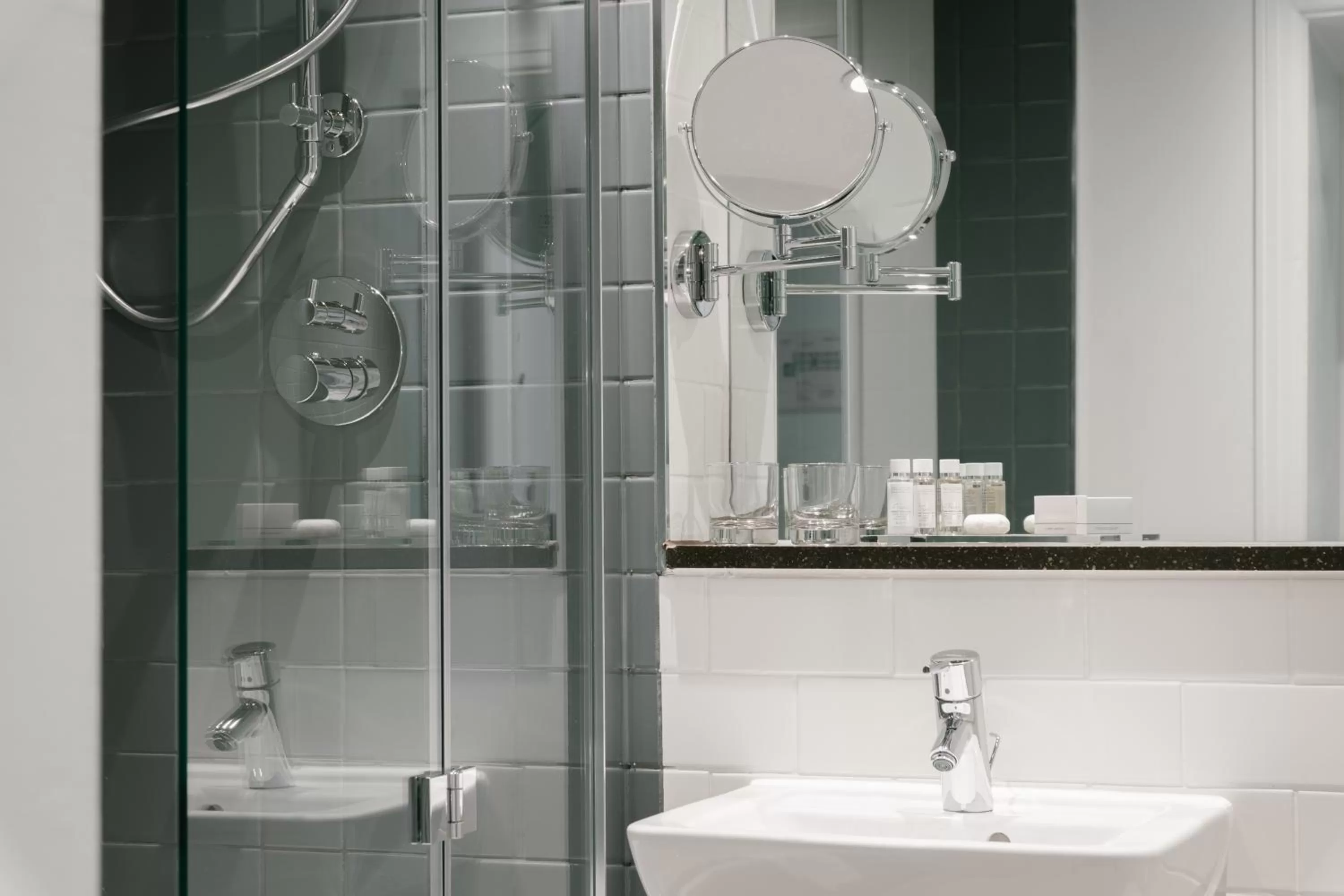 Bathroom in voco Grand Central Glasgow by IHG