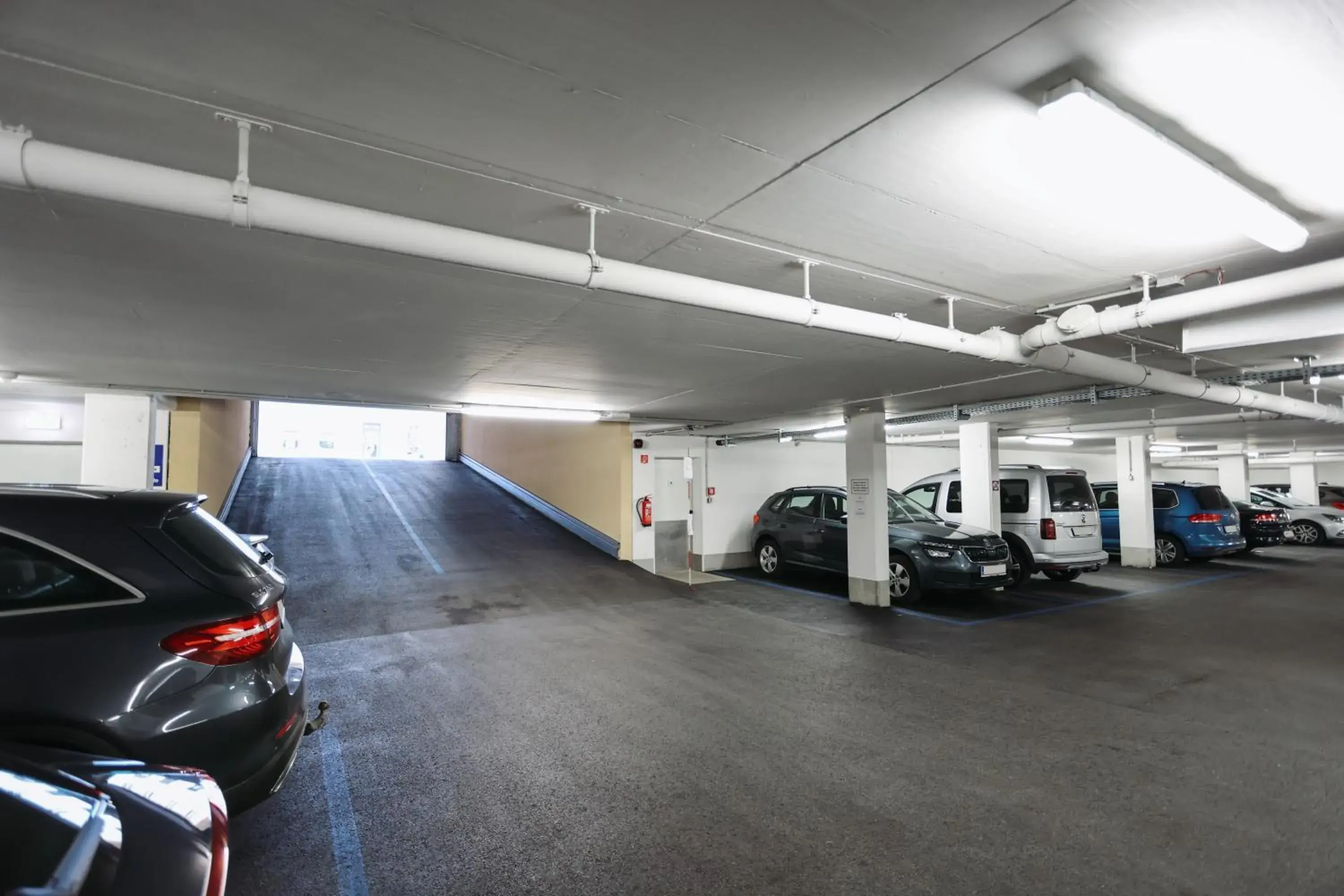 Parking, Fitness Center/Facilities in Altstadt Hotel Hofwirt Salzburg