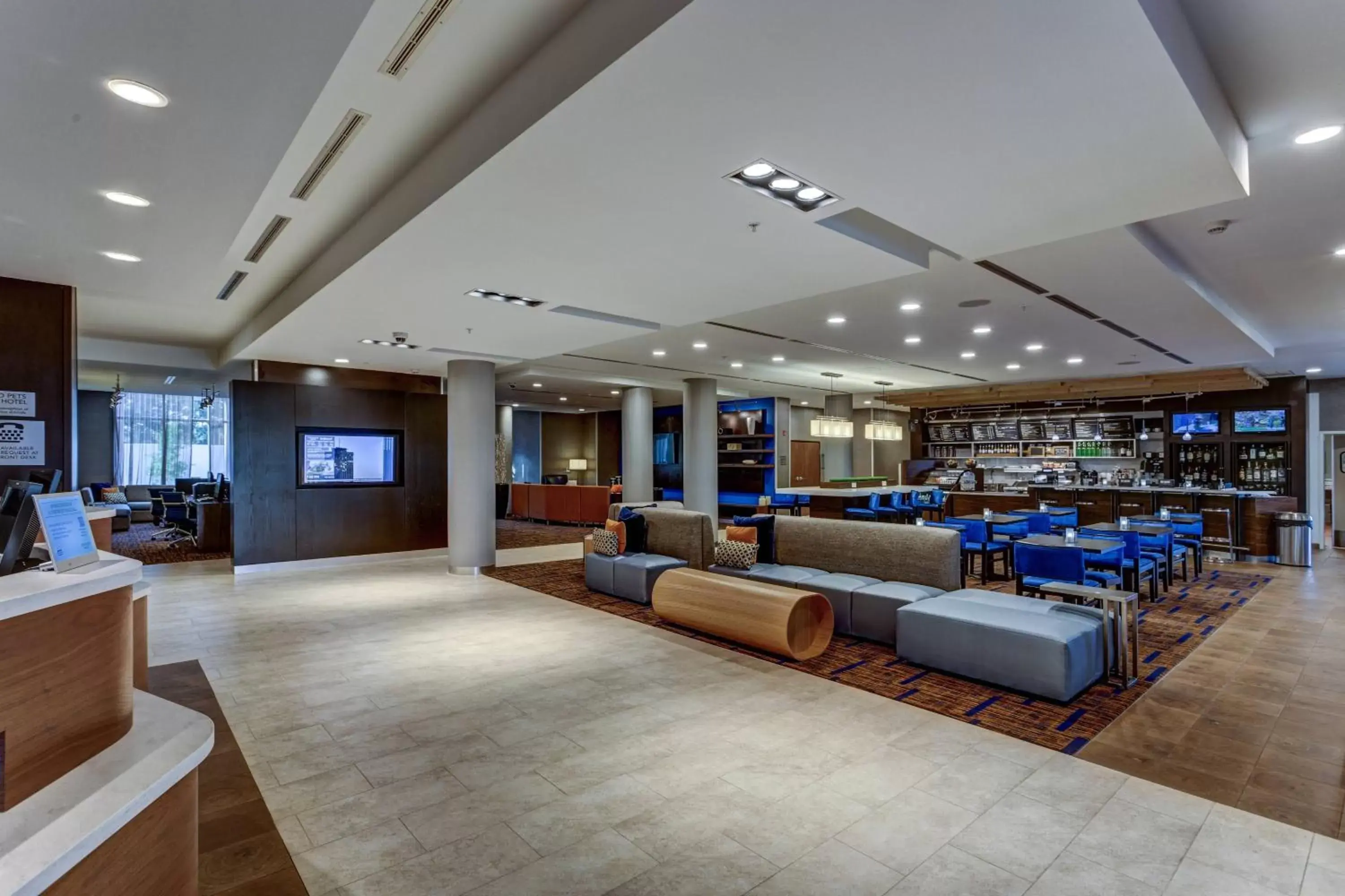 Lobby or reception in Courtyard by Marriott Hammond