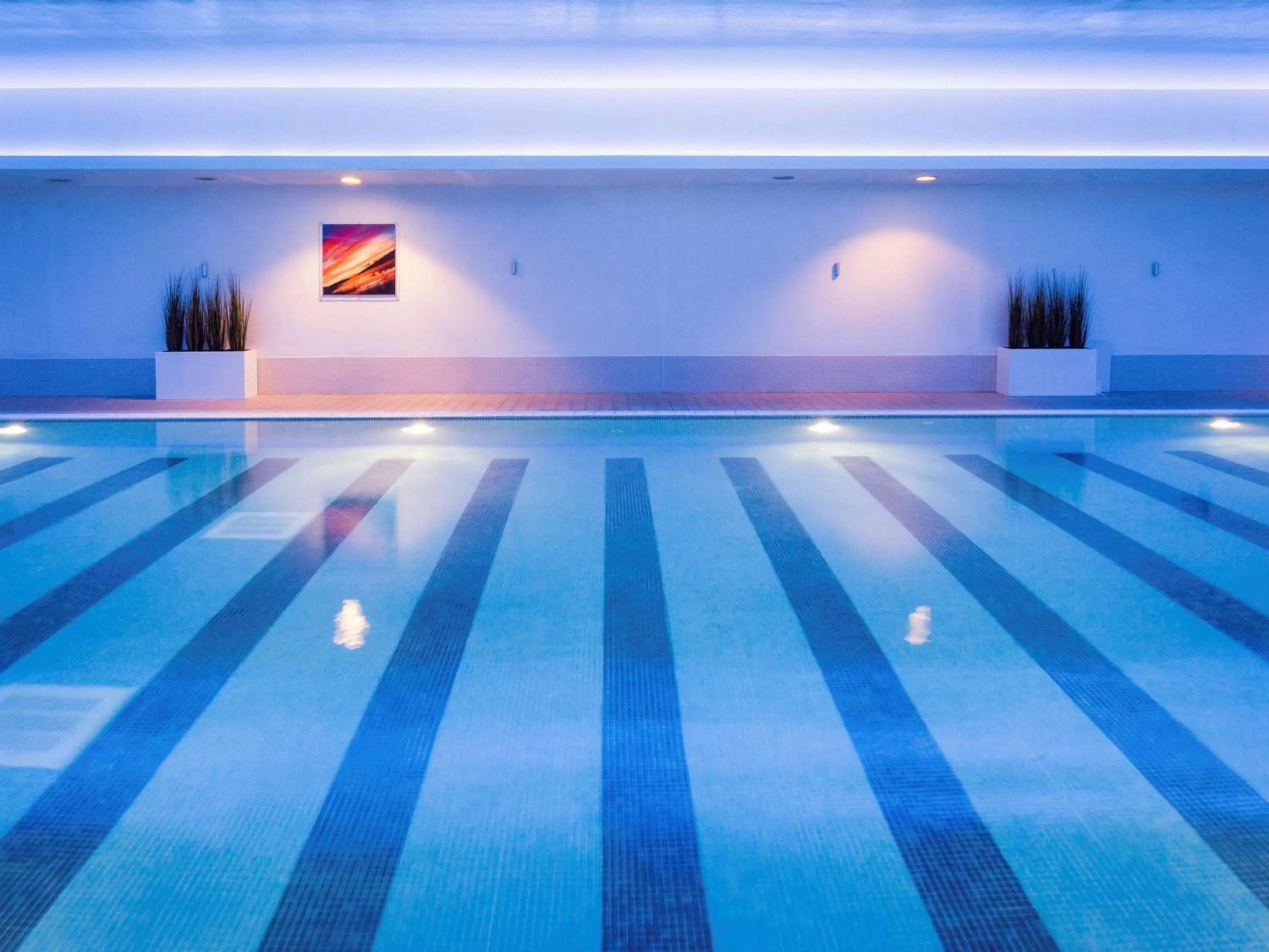 Swimming pool in Mercure Sheffield St Paul's Hotel & Spa