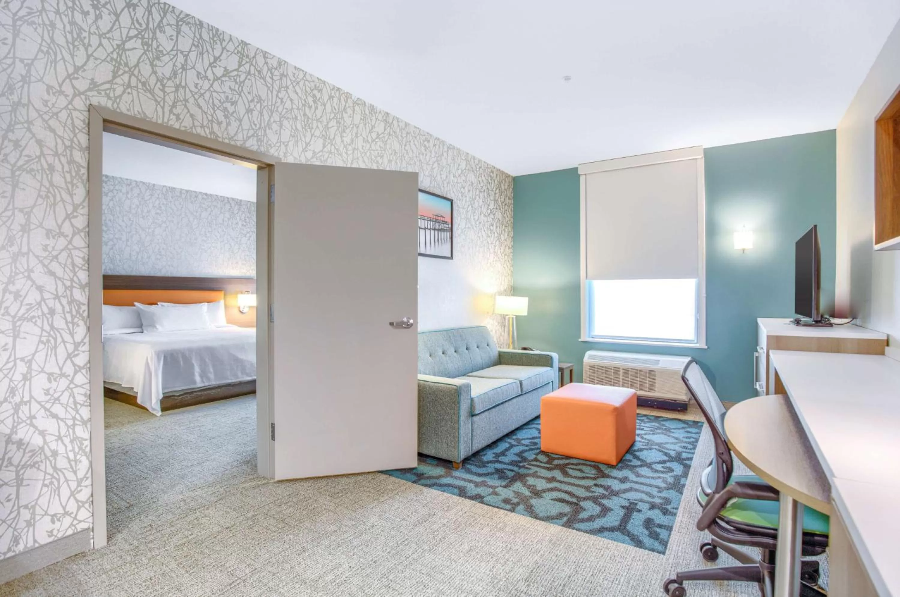 Bedroom, Bed in Home2 Suites By Hilton Daphne Spanish Fort