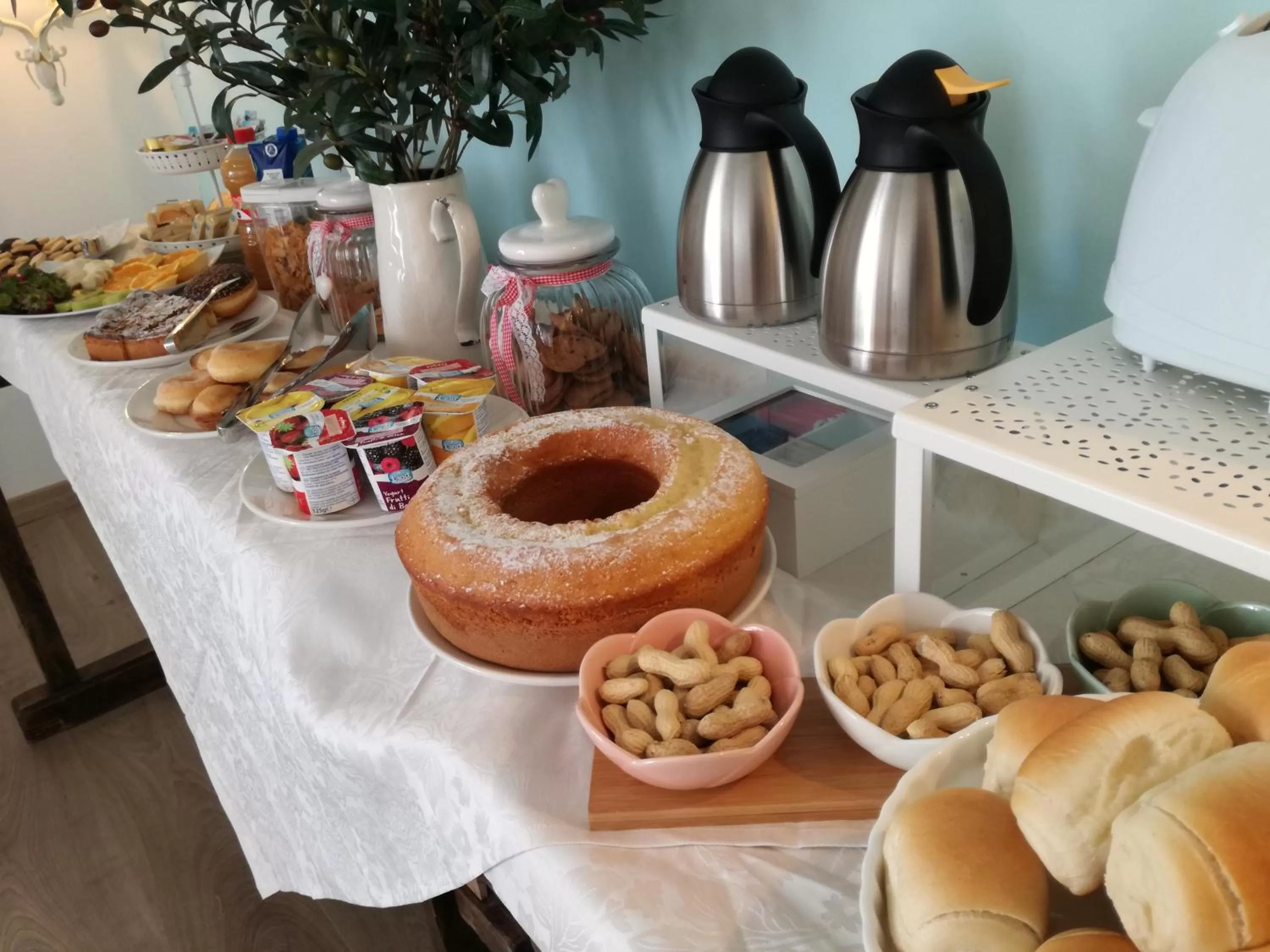 Text overlay in Casa del Corso