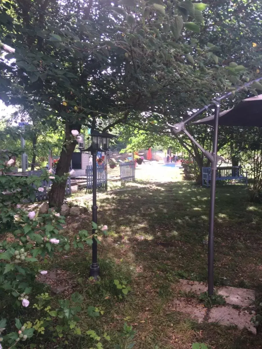 Garden view, Children's Play Area in Avenue de la Gare