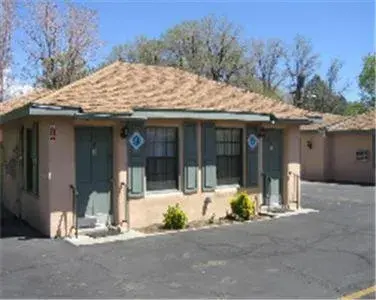 Other, Property Building in Bishop Elms Motel